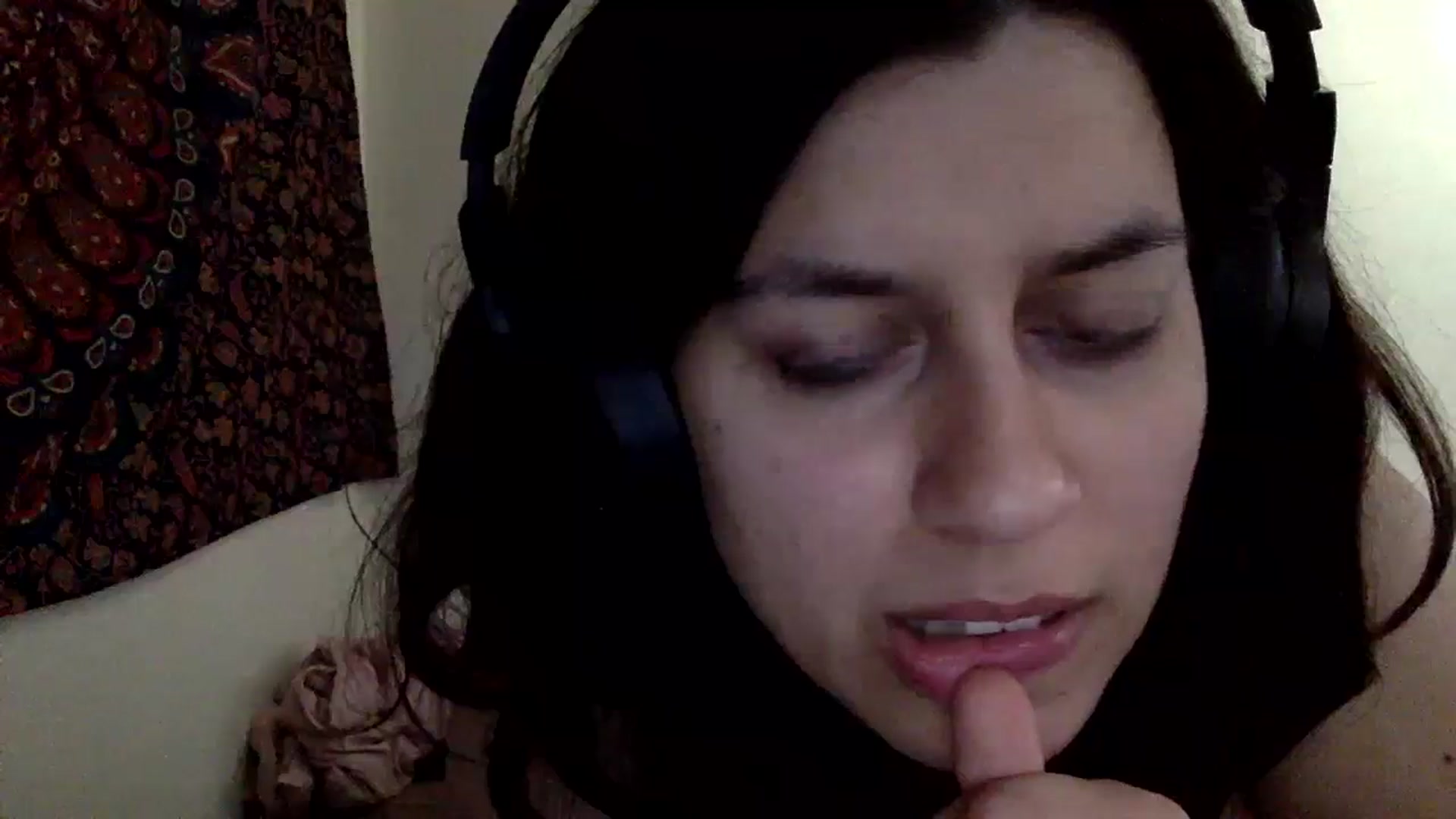 Gallery image thumbnail from yasmin88's myfreecams stream on, 05/17/2024, 10:30 image 13 of 20