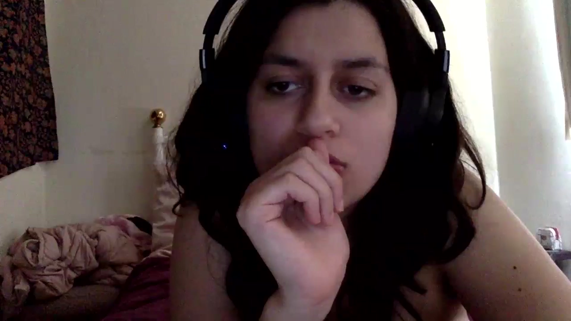 Gallery image thumbnail from yasmin88's myfreecams stream on, 05/17/2024, 10:30 image 18 of 20