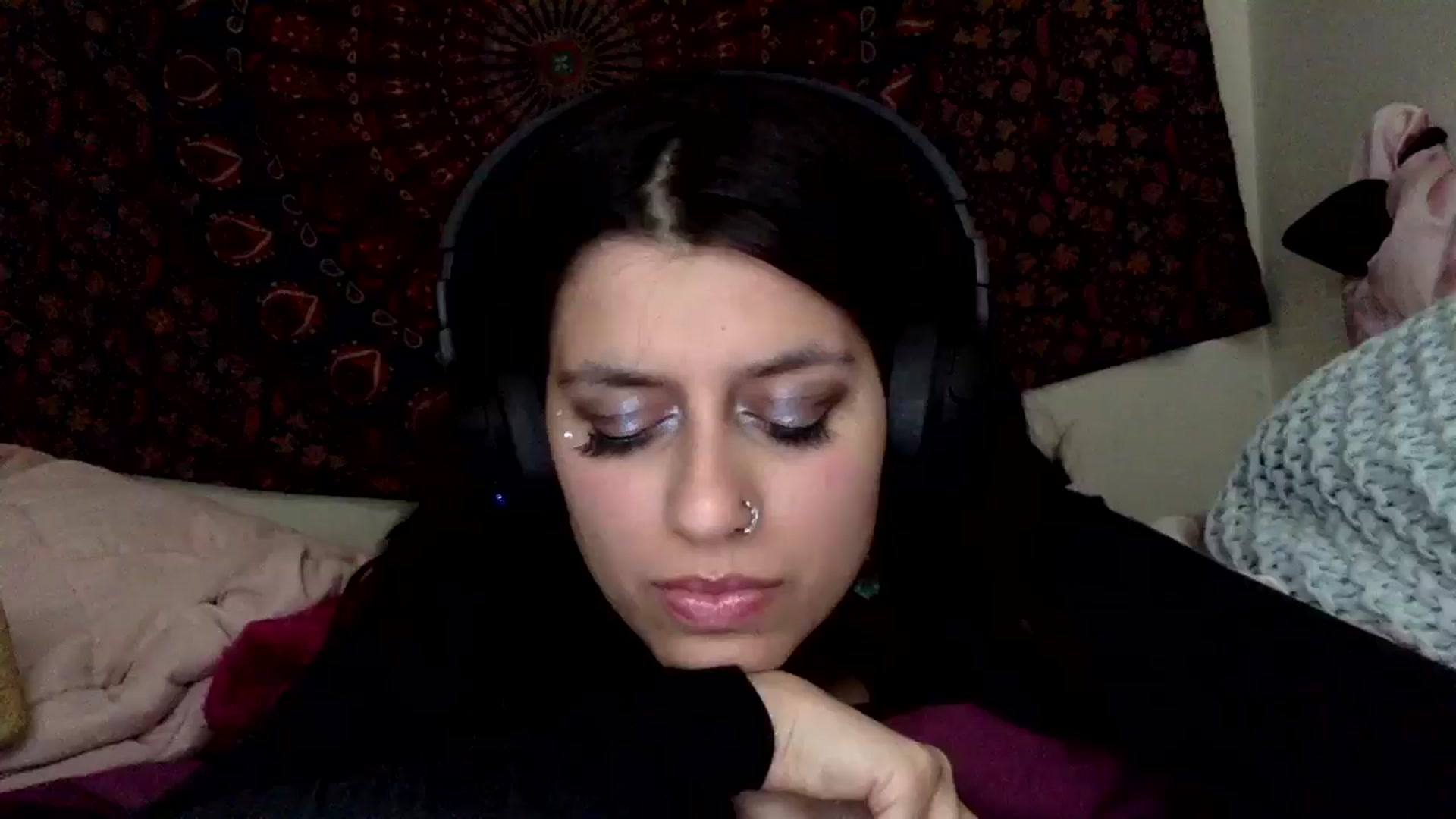 Gallery image thumbnail from yasmin88's myfreecams stream on, 05/17/2024, 15:23 image 16 of 20