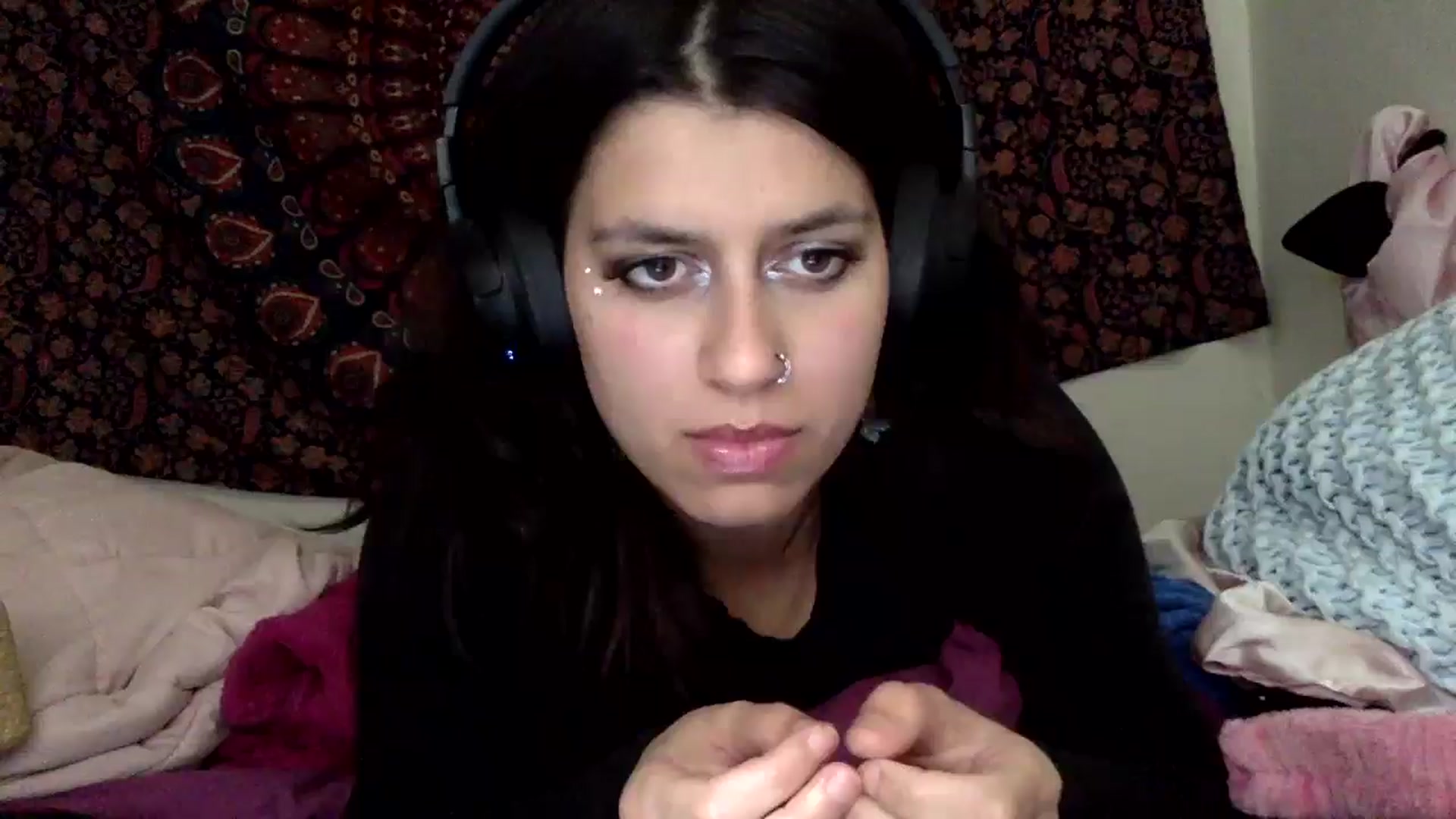 Gallery image thumbnail from yasmin88's myfreecams stream on, 05/17/2024, 15:23 image 18 of 20