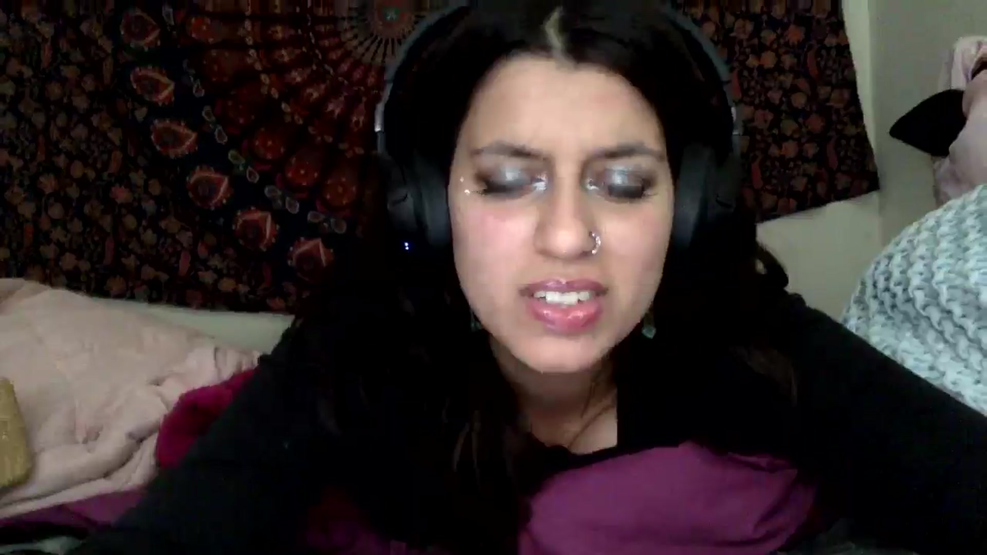 Gallery image thumbnail from yasmin88's myfreecams stream on, 05/17/2024, 15:23 image 13 of 20