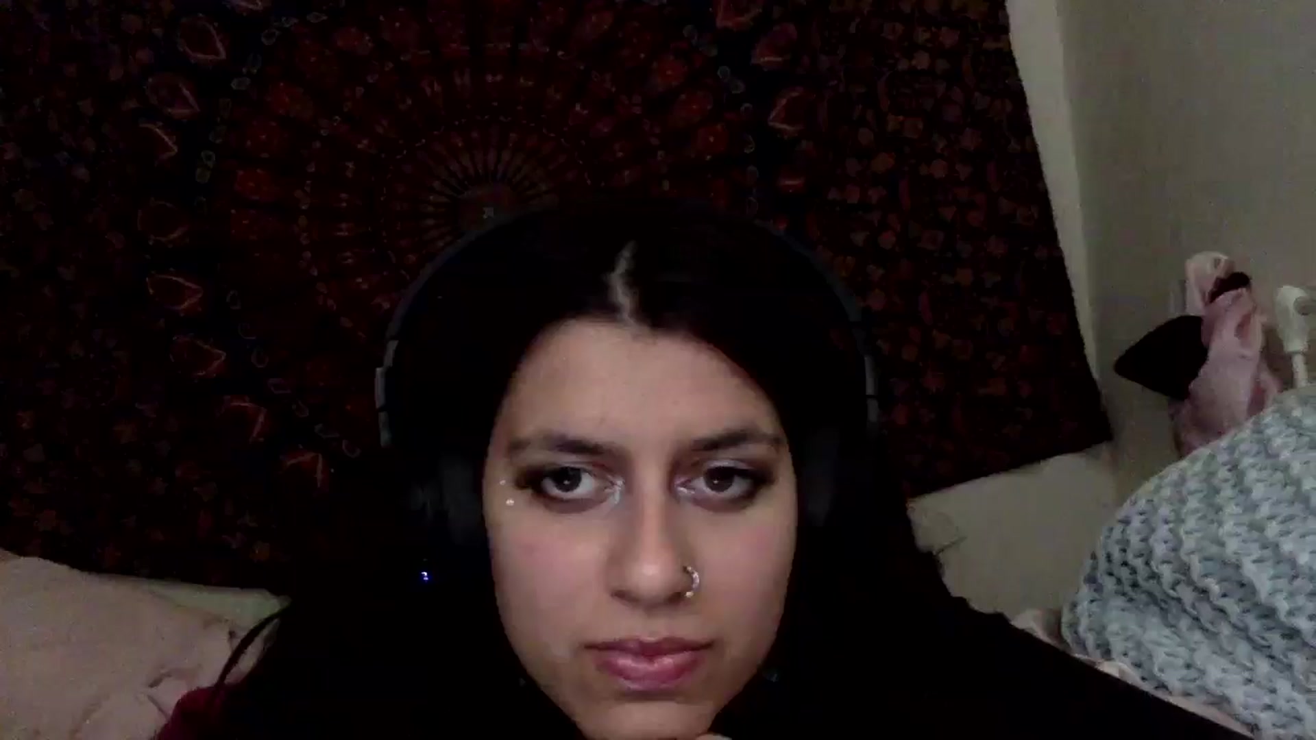 Gallery image thumbnail from yasmin88's myfreecams stream on, 05/17/2024, 16:32 image 1 of 20