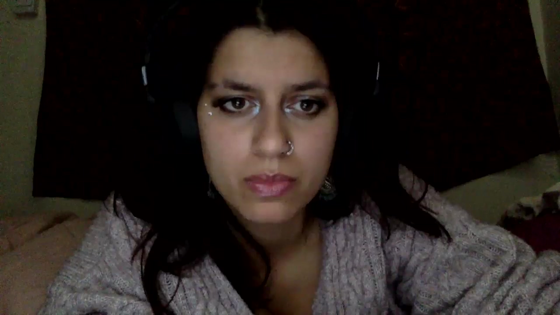 Gallery image thumbnail from yasmin88's myfreecams stream on, 05/17/2024, 16:32 image 17 of 20