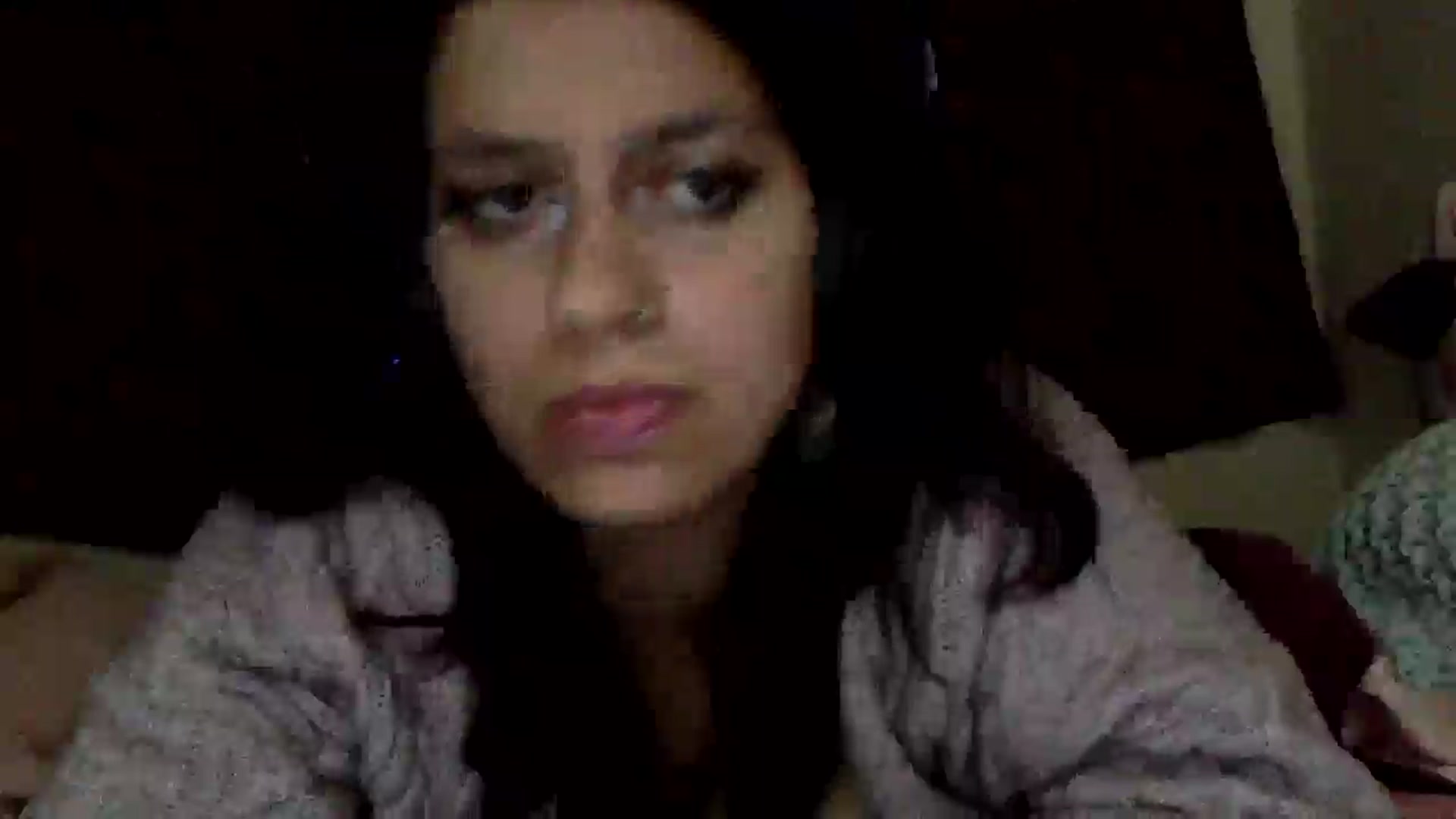 Gallery image thumbnail from yasmin88's myfreecams stream on, 05/17/2024, 16:32 image 12 of 20