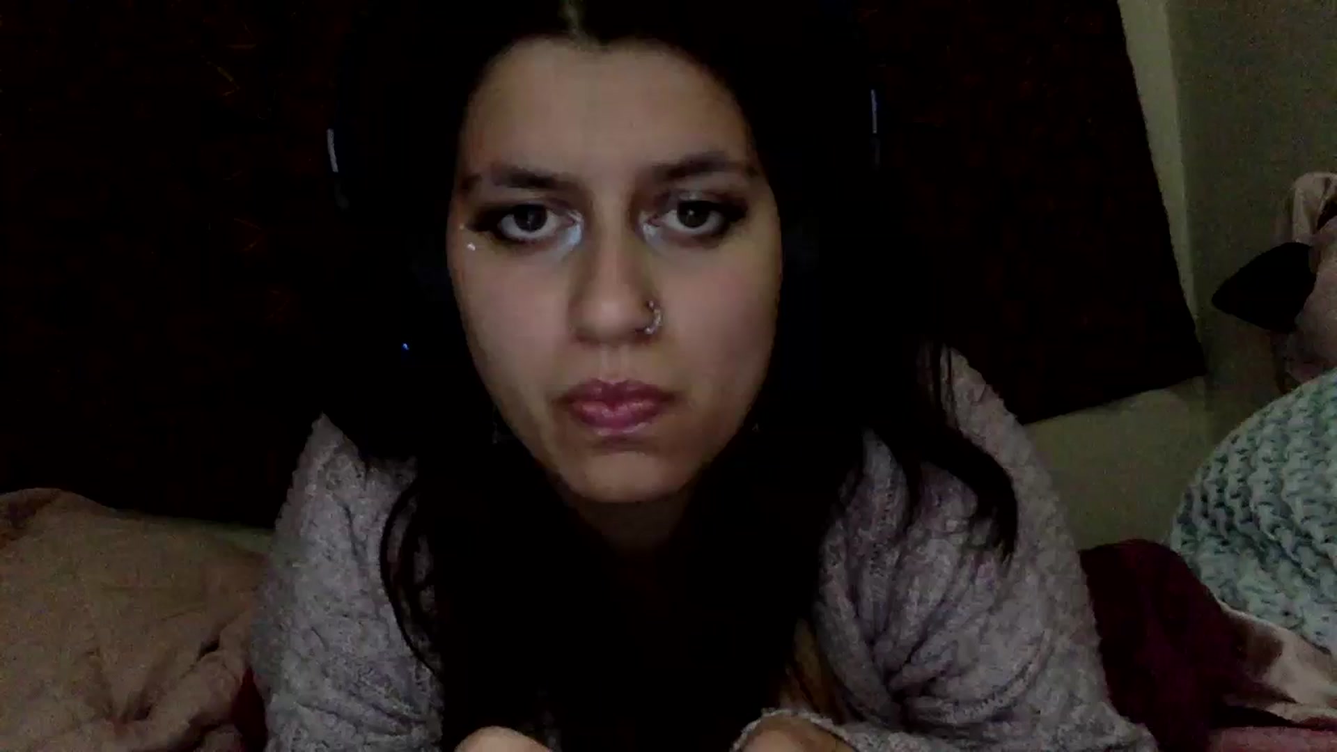 Gallery image thumbnail from yasmin88's myfreecams stream on, 05/17/2024, 16:32 image 8 of 20
