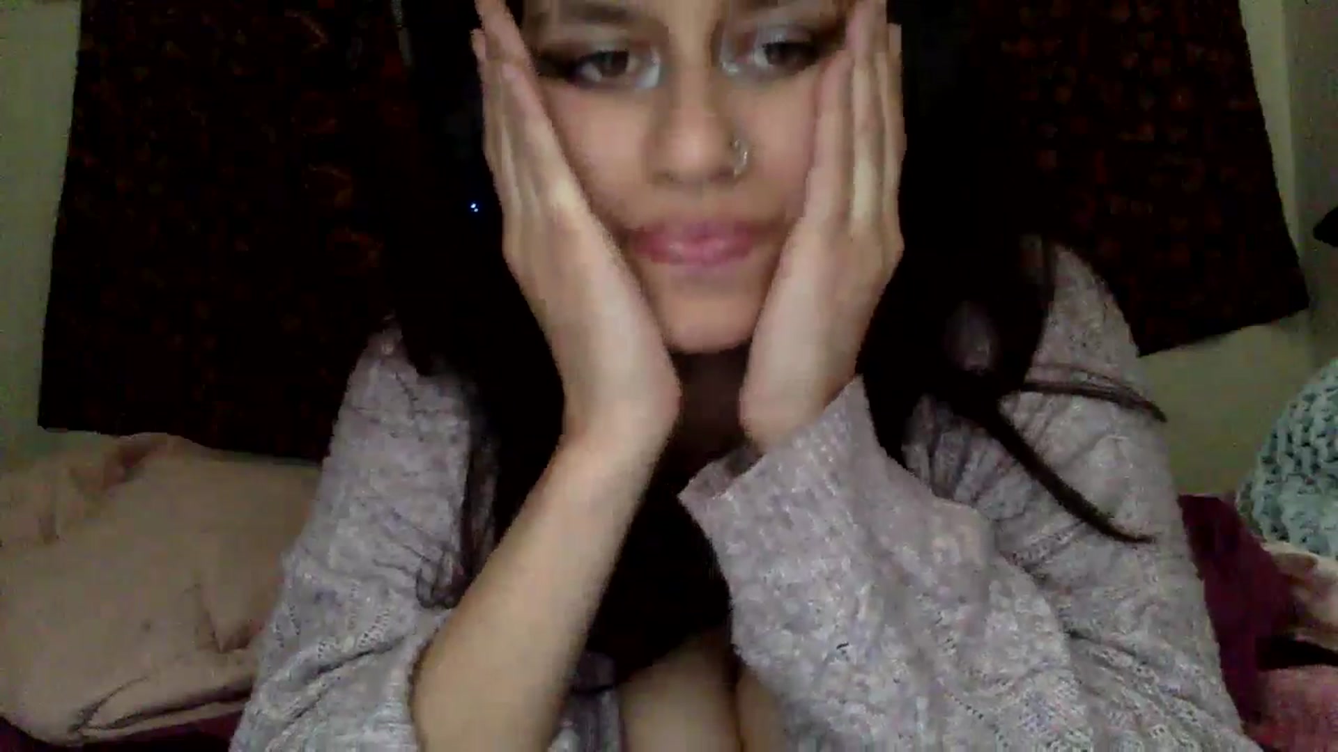 Gallery image thumbnail from yasmin88's myfreecams stream on, 05/17/2024, 16:32 image 5 of 20