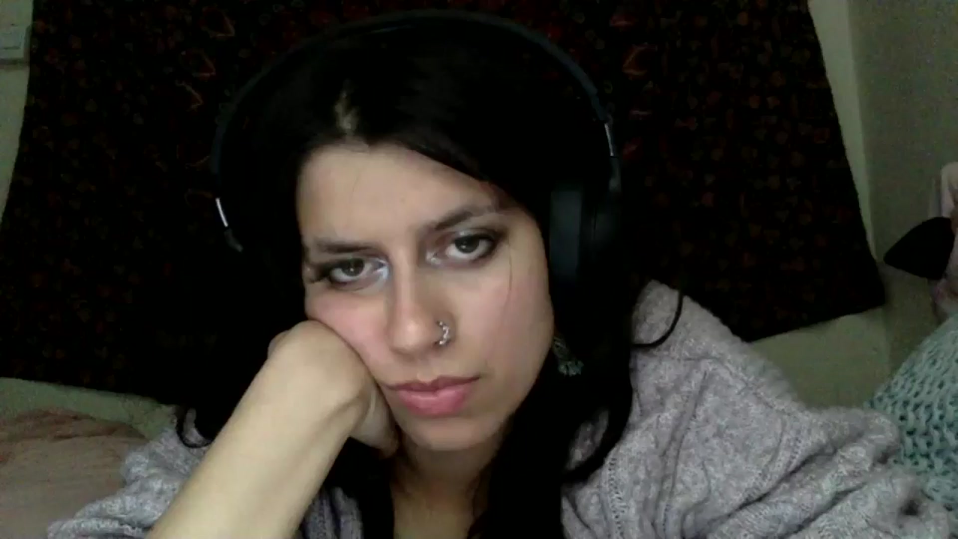 Gallery image thumbnail from yasmin88's myfreecams stream on, 05/17/2024, 17:32 image 18 of 20
