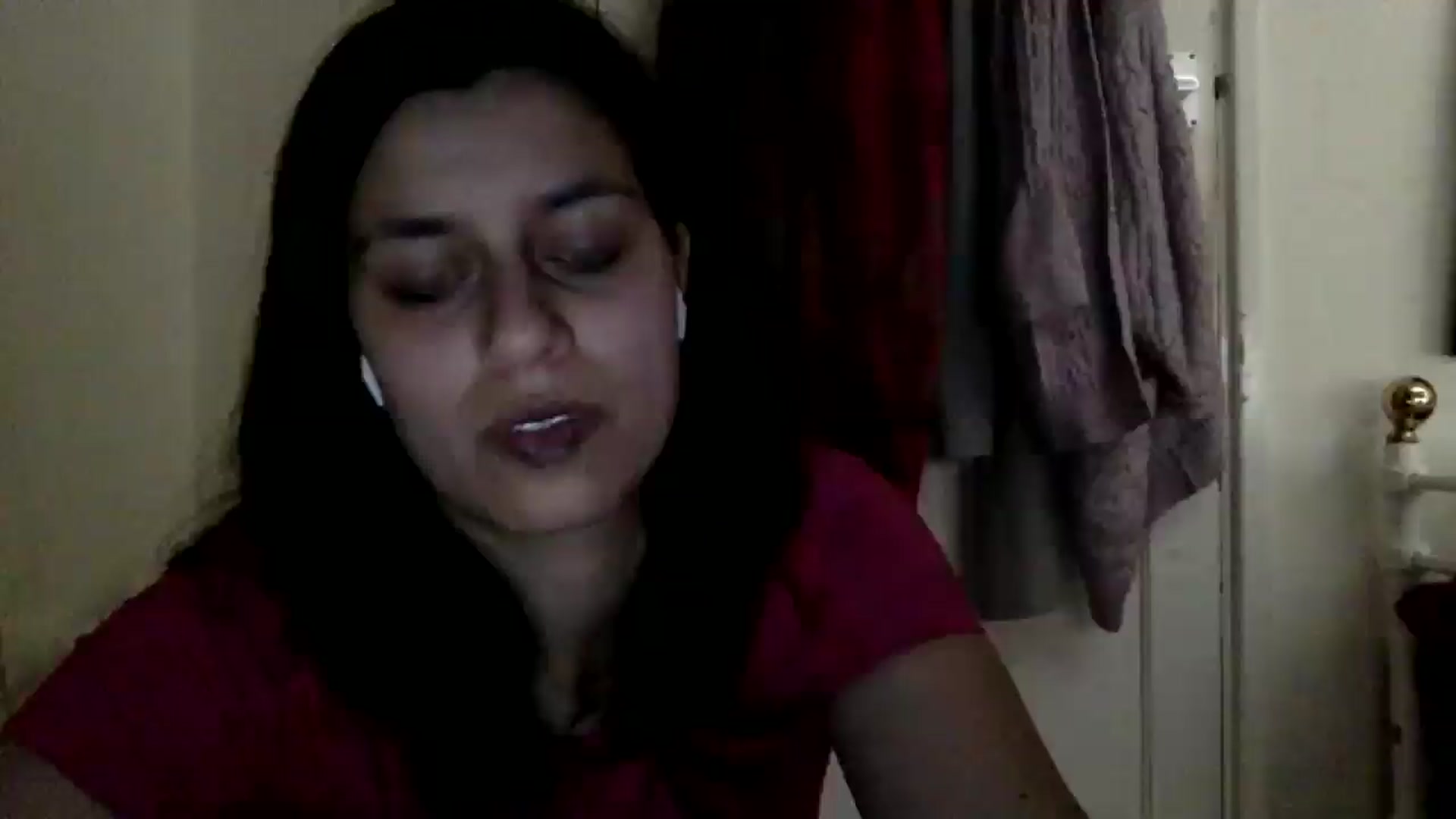 Gallery image thumbnail from yasmin88's myfreecams stream on, 05/18/2024, 17:27 image 17 of 20