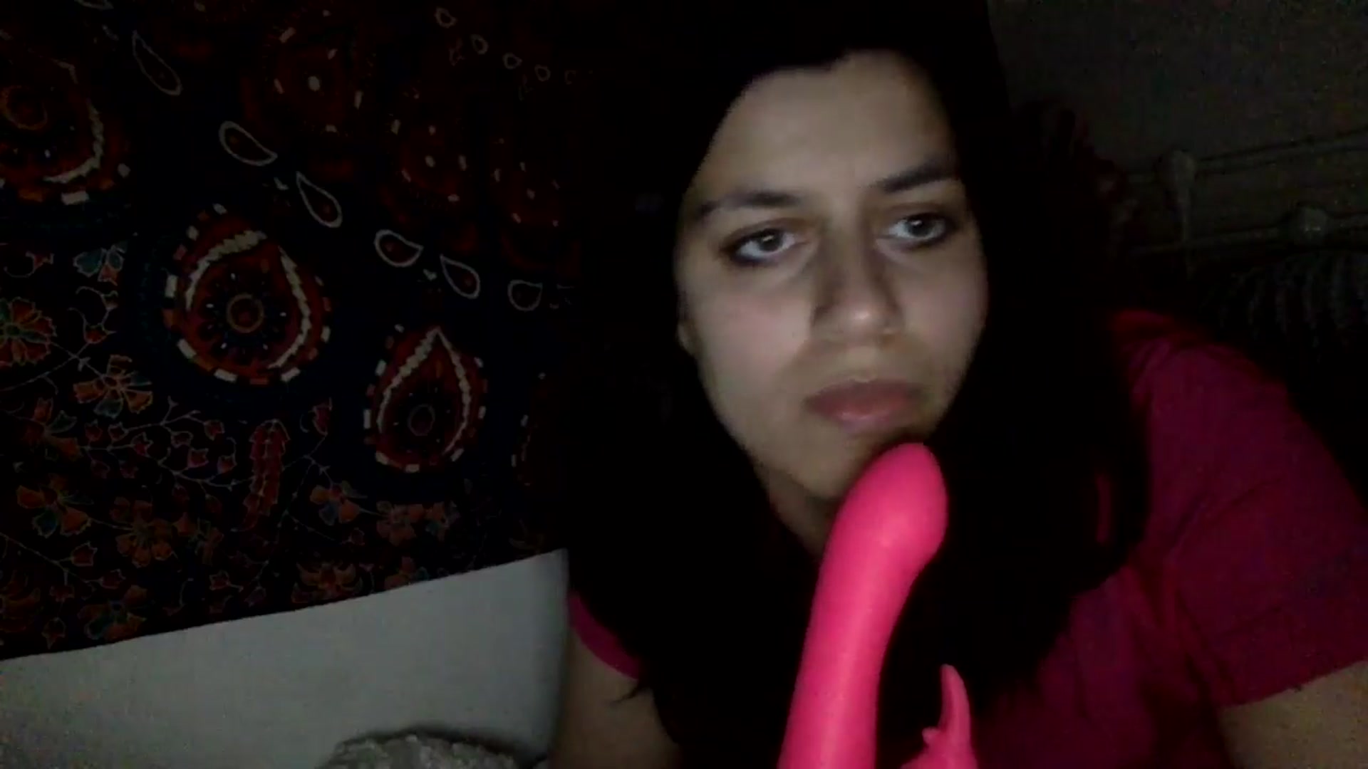 Gallery image thumbnail from yasmin88's myfreecams stream on, 05/18/2024, 19:16 image 6 of 20