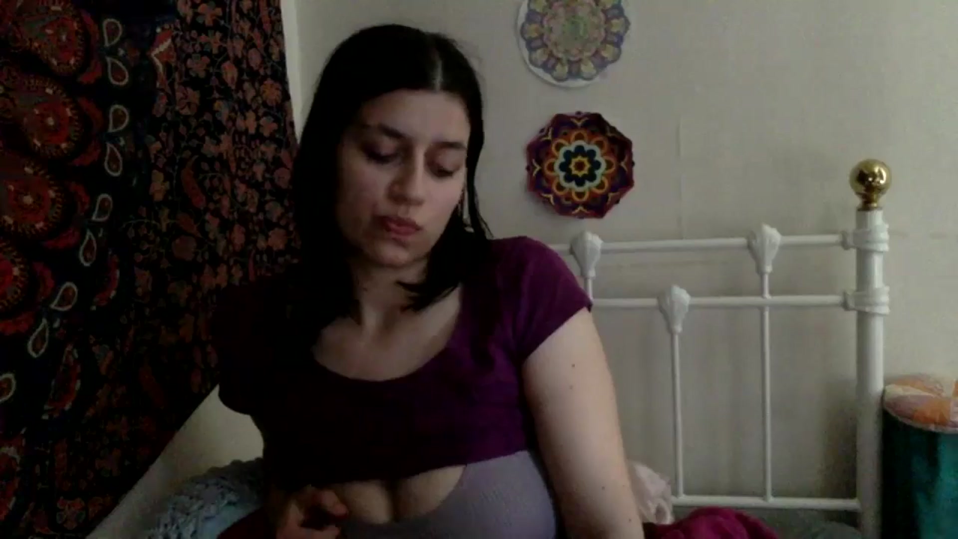 Gallery image thumbnail from yasmin88's myfreecams stream on, 05/24/2024, 10:32 image 18 of 20