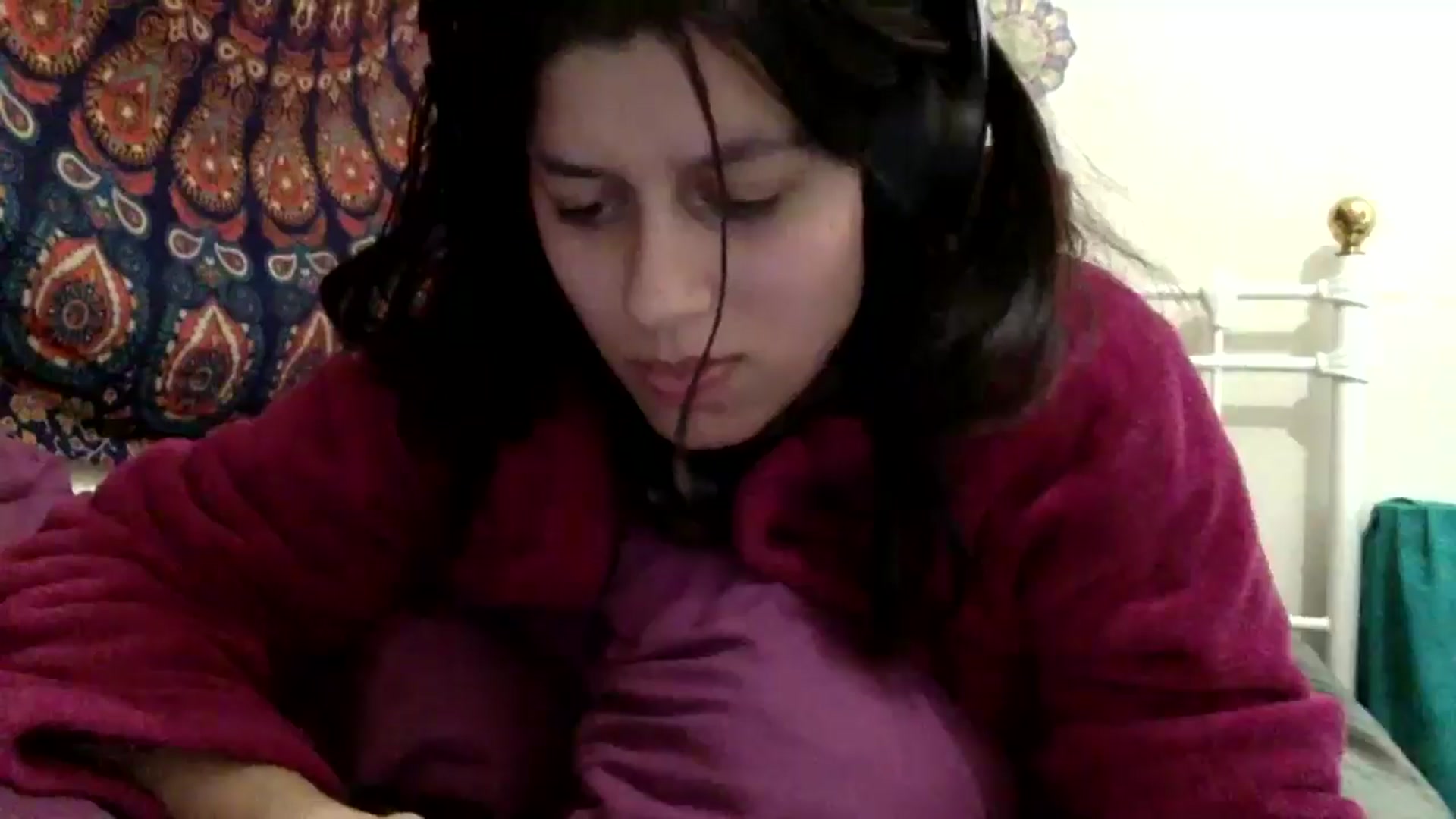 Gallery image thumbnail from yasmin88's myfreecams stream on, 05/25/2024, 16:33 image 18 of 20