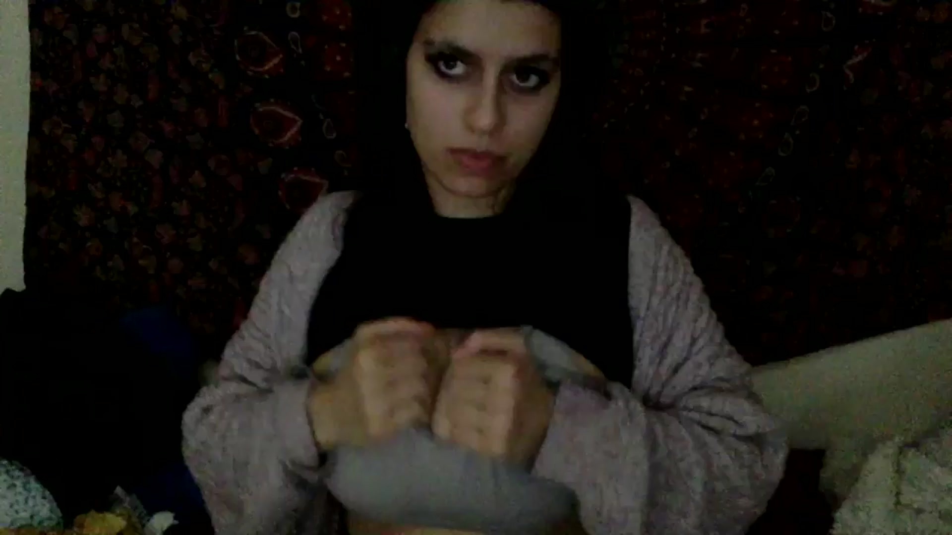 Gallery image thumbnail from yasmin88's myfreecams stream on, 06/01/2024, 15:50 image 2 of 20