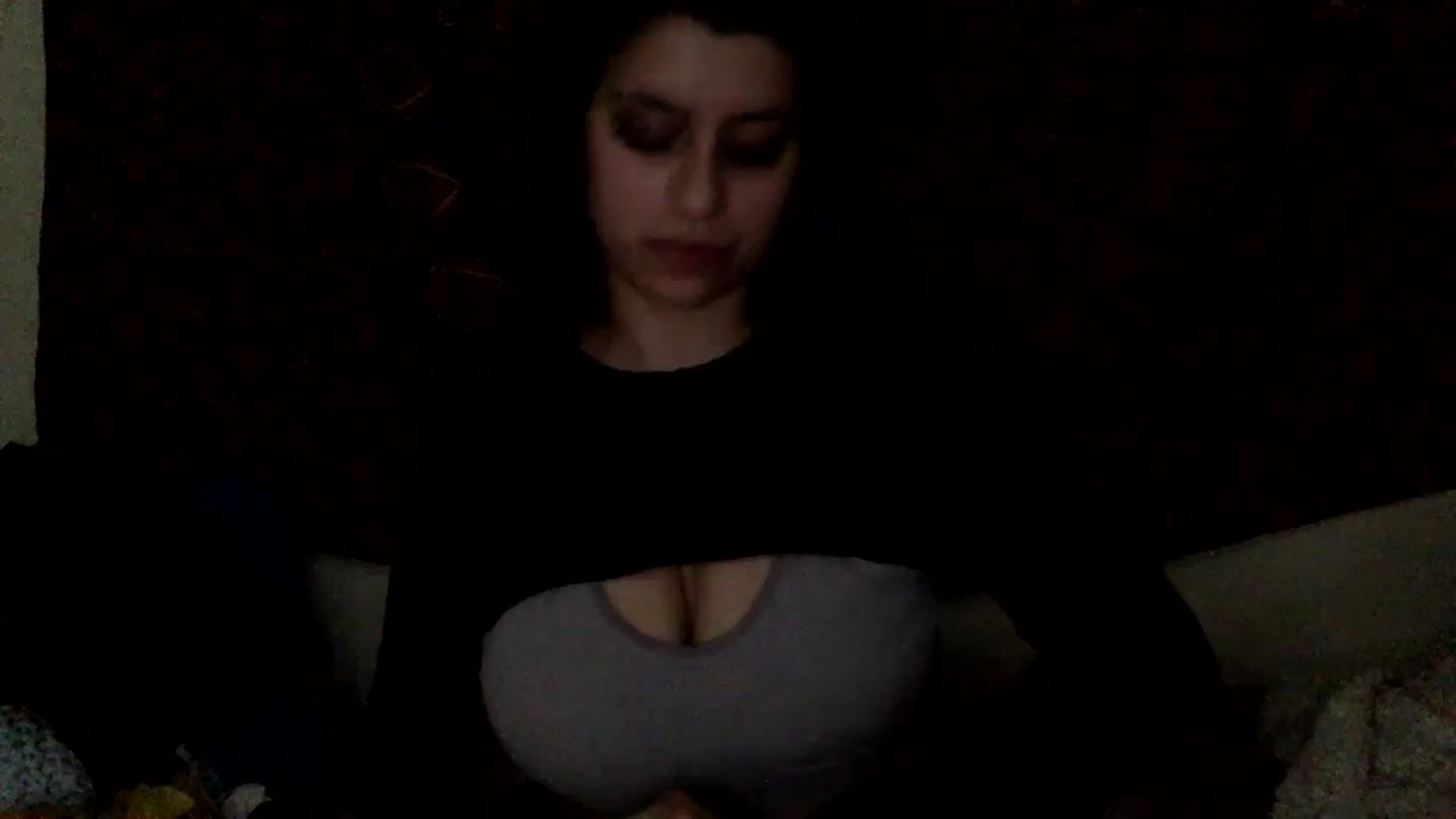 Gallery image thumbnail from yasmin88's myfreecams stream on, 06/01/2024, 15:50 image 19 of 20