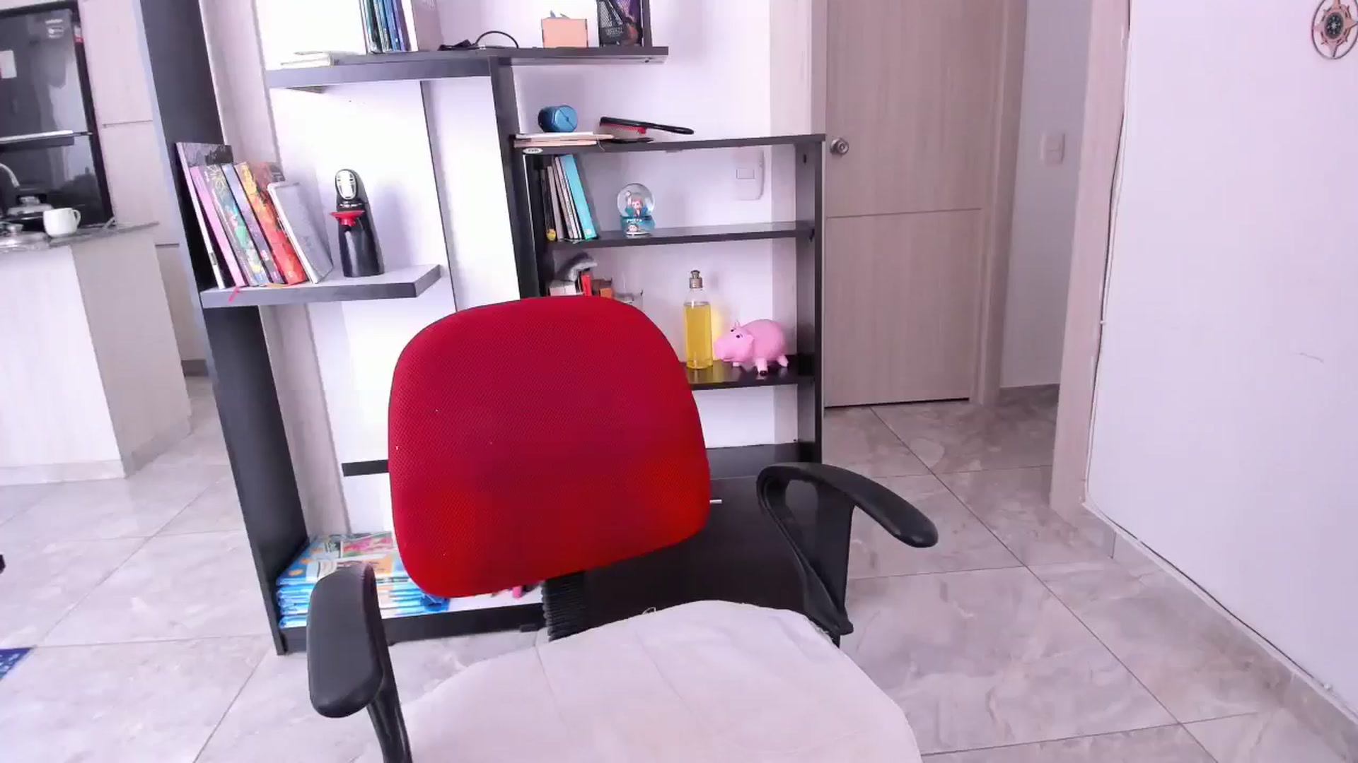 Gallery image thumbnail from yenlo's myfreecams stream on, 12/31/2025, 17:18 image 1 of 20