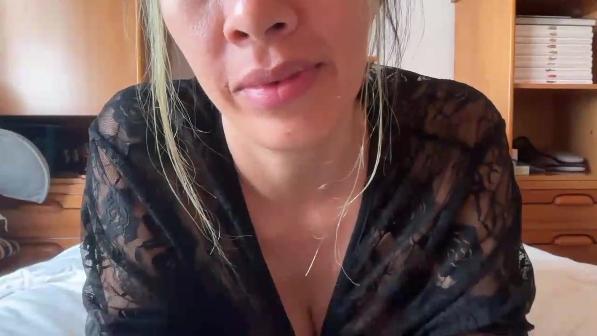 Gallery image thumbnail from yenlo's myfreecams stream on, 06/10/2026, 15:05 image 3 of 20