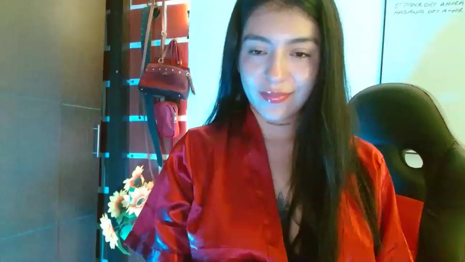 Gallery image thumbnail from yesicat's myfreecams stream on, 02/07/2023, 02:22 image 12 of 20
