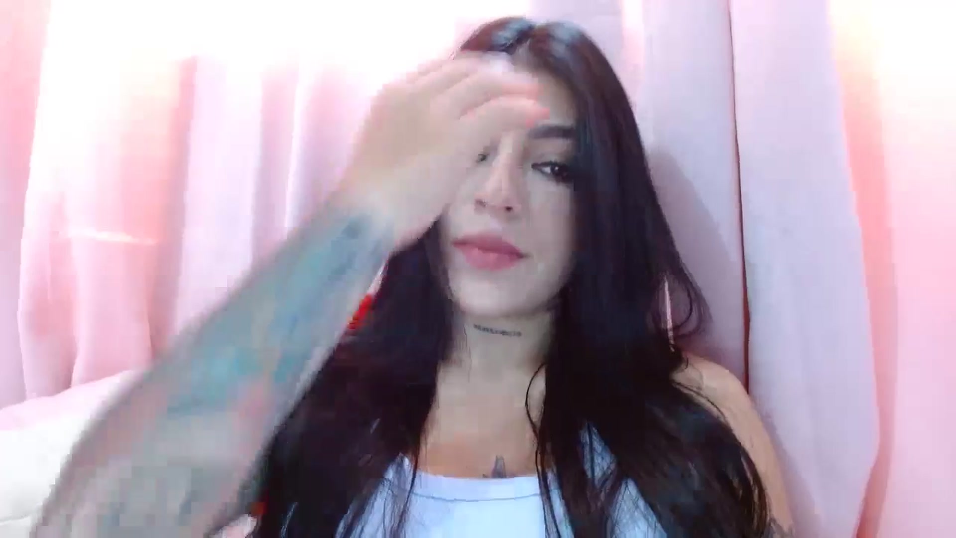 Gallery image thumbnail from yesicat's myfreecams stream on, 06/15/2024, 17:12 image 19 of 20