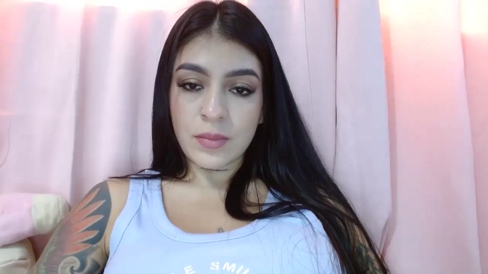 Gallery image thumbnail from yesicat's myfreecams stream on, 06/15/2024, 18:49 image 12 of 20