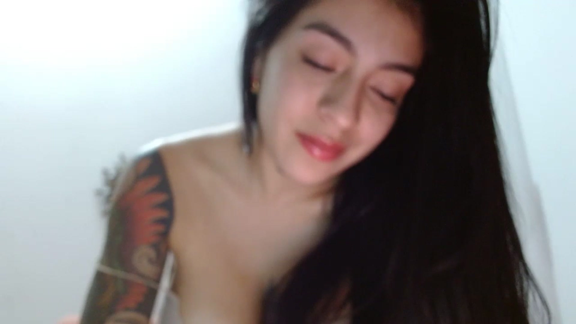 Gallery image thumbnail from yesicat's myfreecams stream on, 07/06/2024, 02:18 image 4 of 20