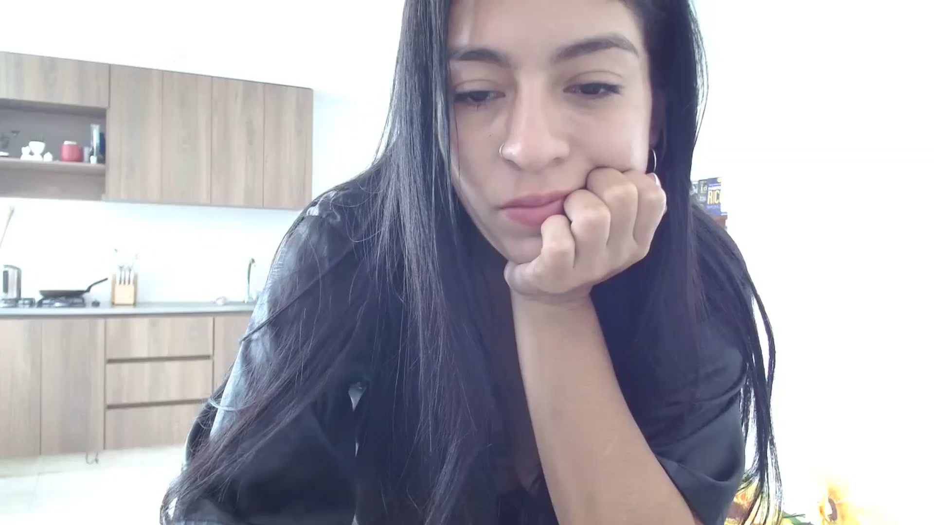 Gallery image thumbnail from yesicat's myfreecams stream on, 07/28/2024, 14:38 image 14 of 20