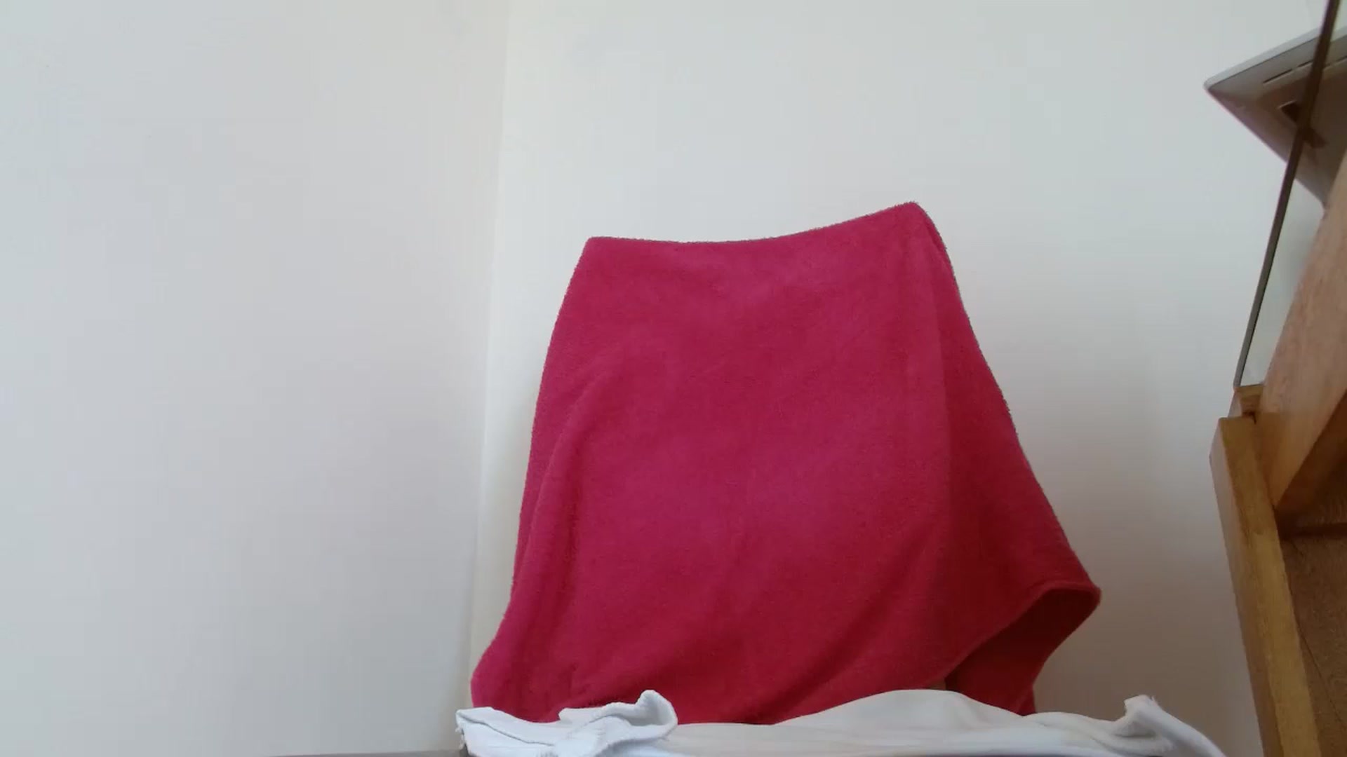 Gallery image thumbnail from yesicat's myfreecams stream on, 08/05/2024, 16:31 image 15 of 20