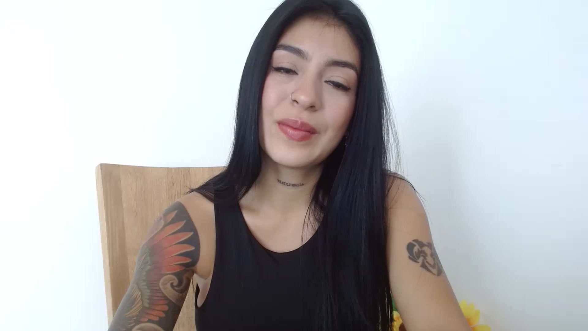 Gallery image thumbnail from yesicat's myfreecams stream on, 08/06/2024, 15:13 image 5 of 20