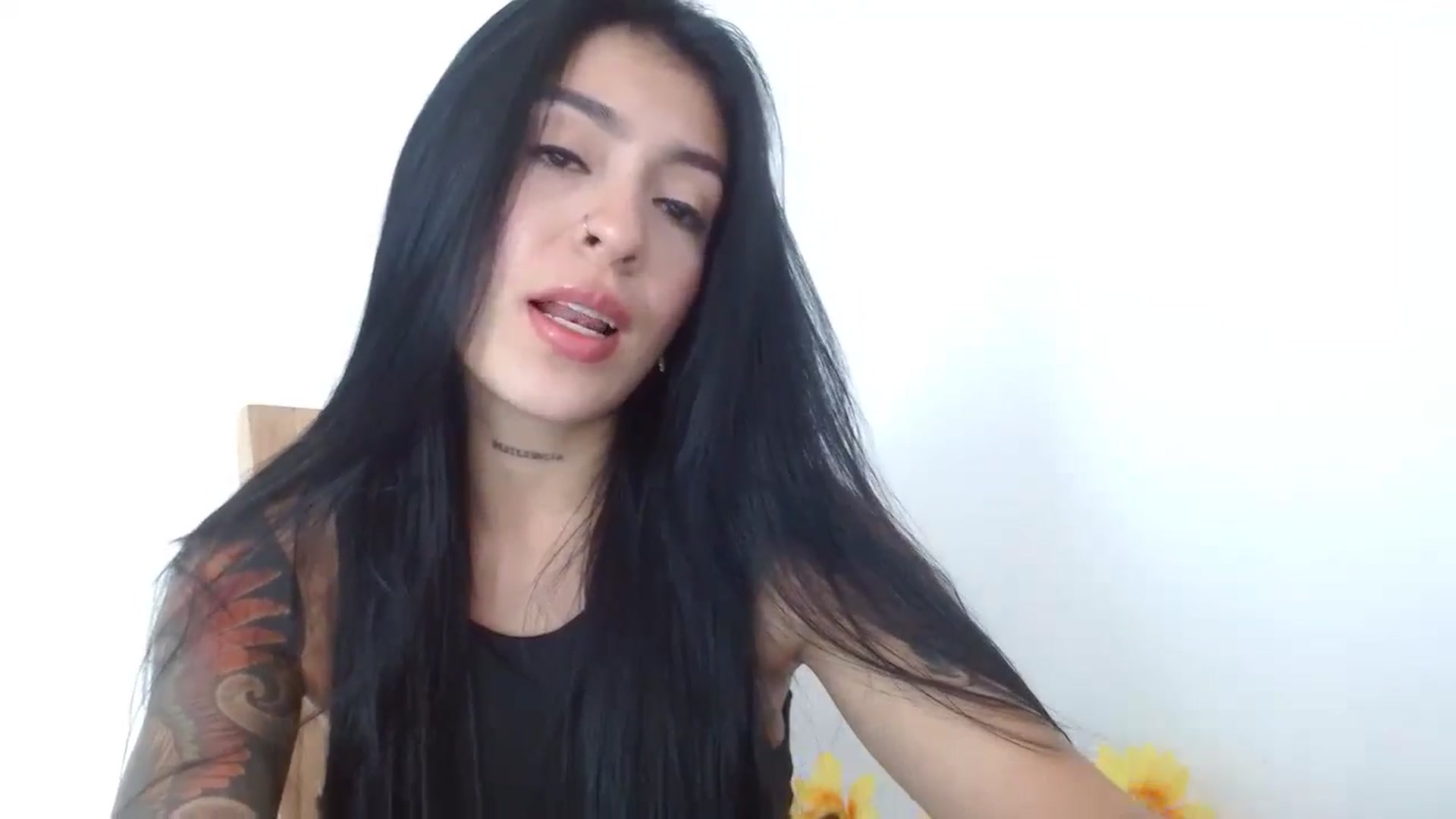 Gallery image thumbnail from yesicat's myfreecams stream on, 08/06/2024, 15:13 image 8 of 20