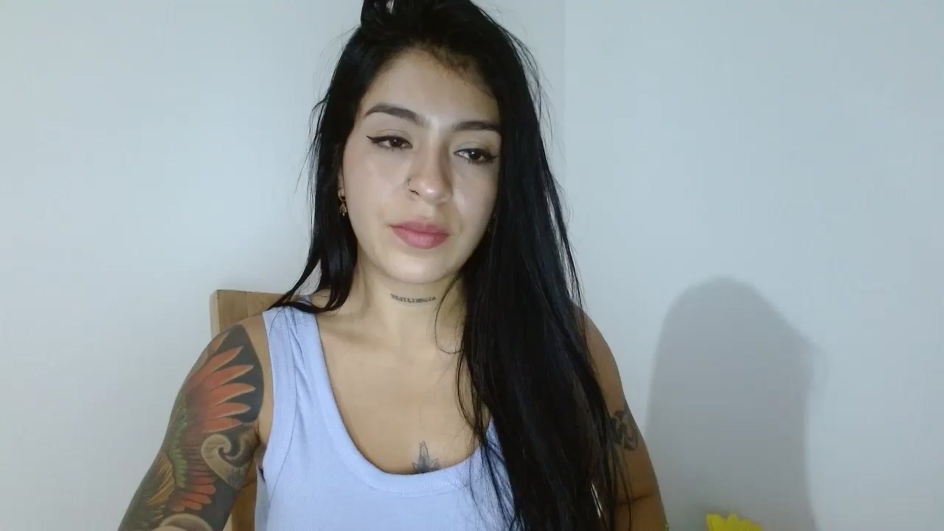 Gallery image thumbnail from yesicat's myfreecams stream on, 08/07/2024, 04:04 image 13 of 20