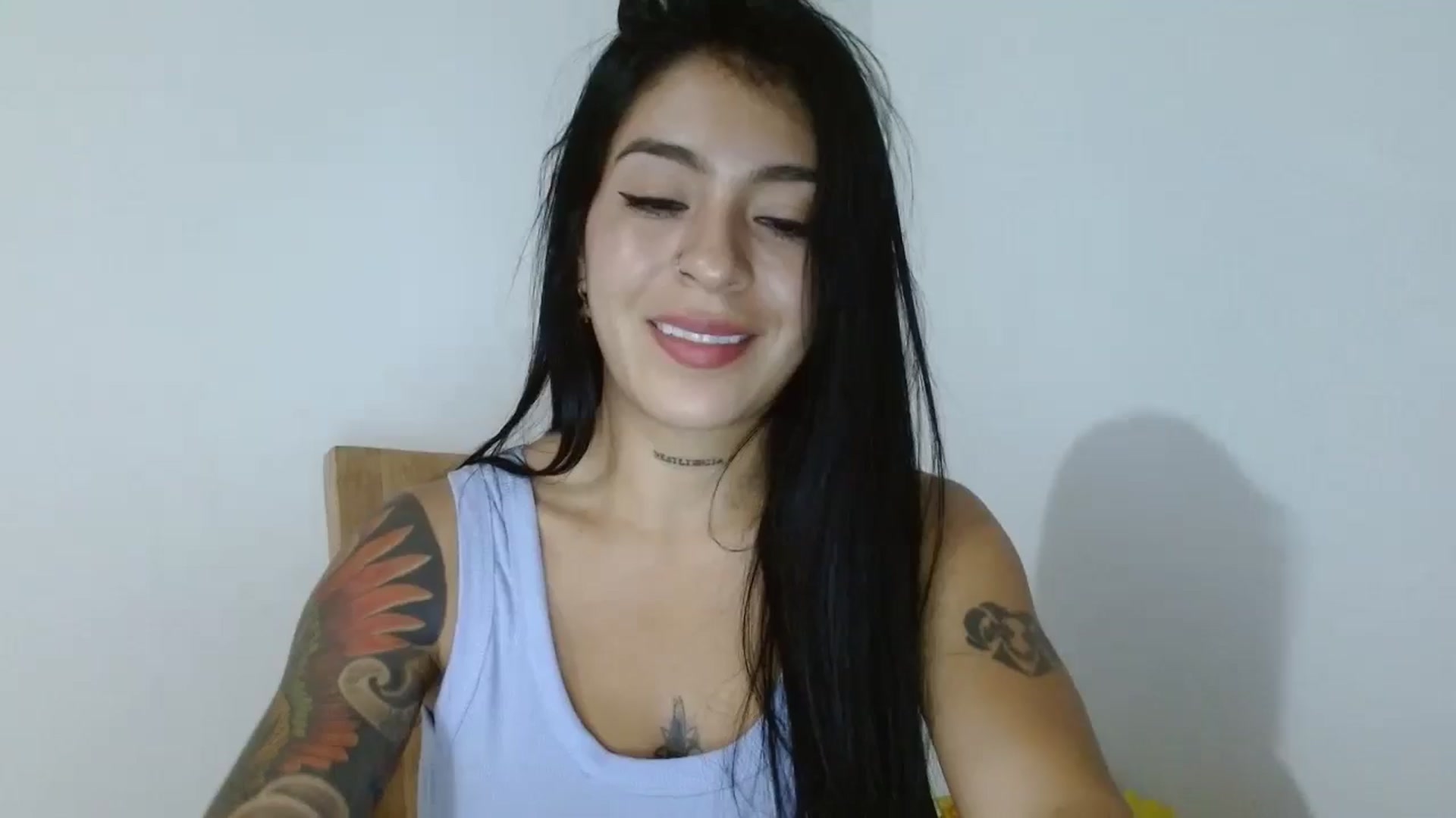 Gallery image thumbnail from yesicat's myfreecams stream on, 08/07/2024, 04:04 image 12 of 20