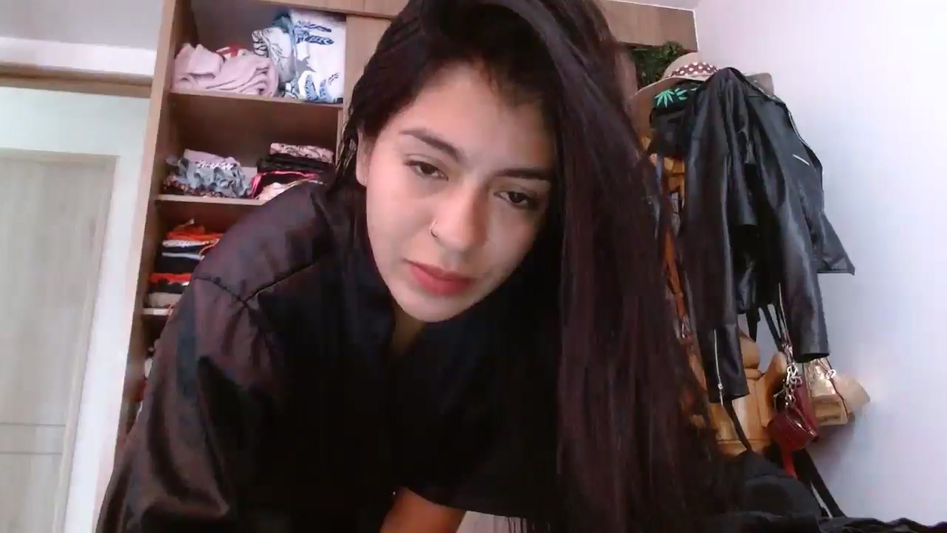 Gallery image thumbnail from yesicat's myfreecams stream on, 08/07/2024, 13:34 image 11 of 20
