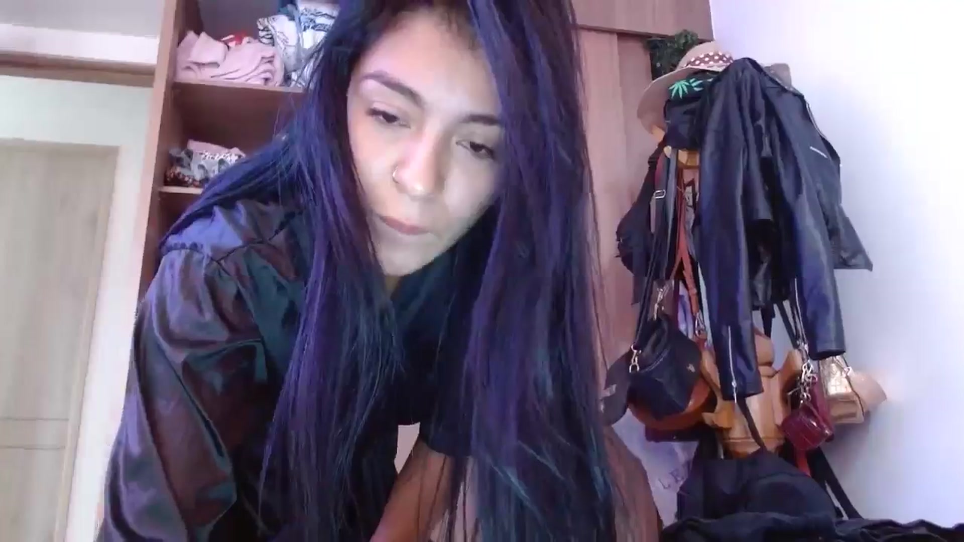 Gallery image thumbnail from yesicat's myfreecams stream on, 08/07/2024, 13:34 image 2 of 20