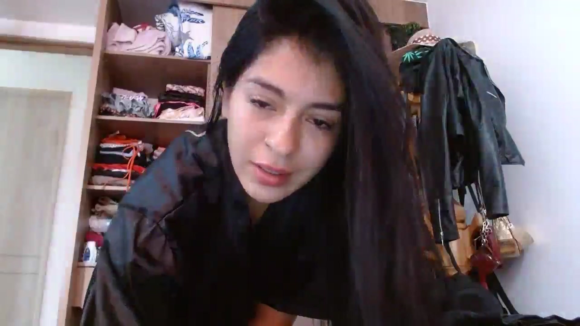 Gallery image thumbnail from yesicat's myfreecams stream on, 08/07/2024, 13:34 image 9 of 20