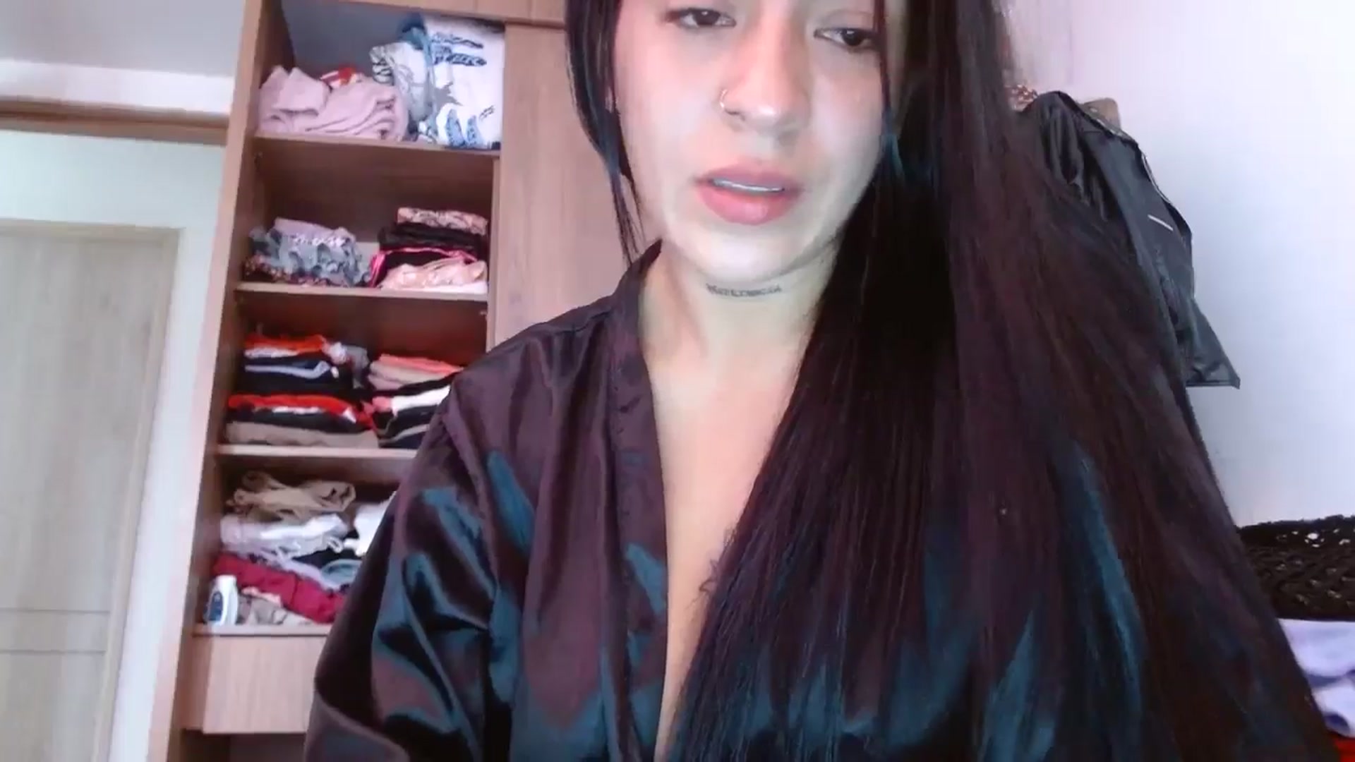 Gallery image thumbnail from yesicat's myfreecams stream on, 08/07/2024, 13:46 image 4 of 20