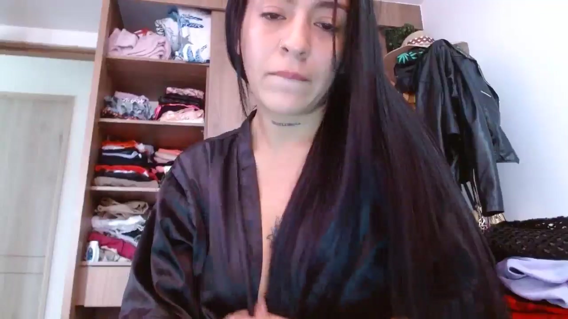 Gallery image thumbnail from yesicat's myfreecams stream on, 08/07/2024, 13:46 image 2 of 20