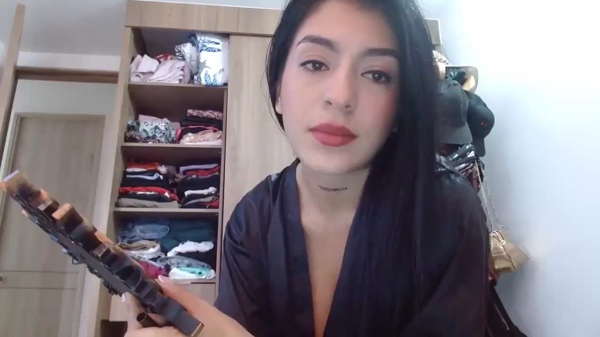 Gallery image thumbnail from yesicat's myfreecams stream on, 08/07/2024, 14:23 image 8 of 20