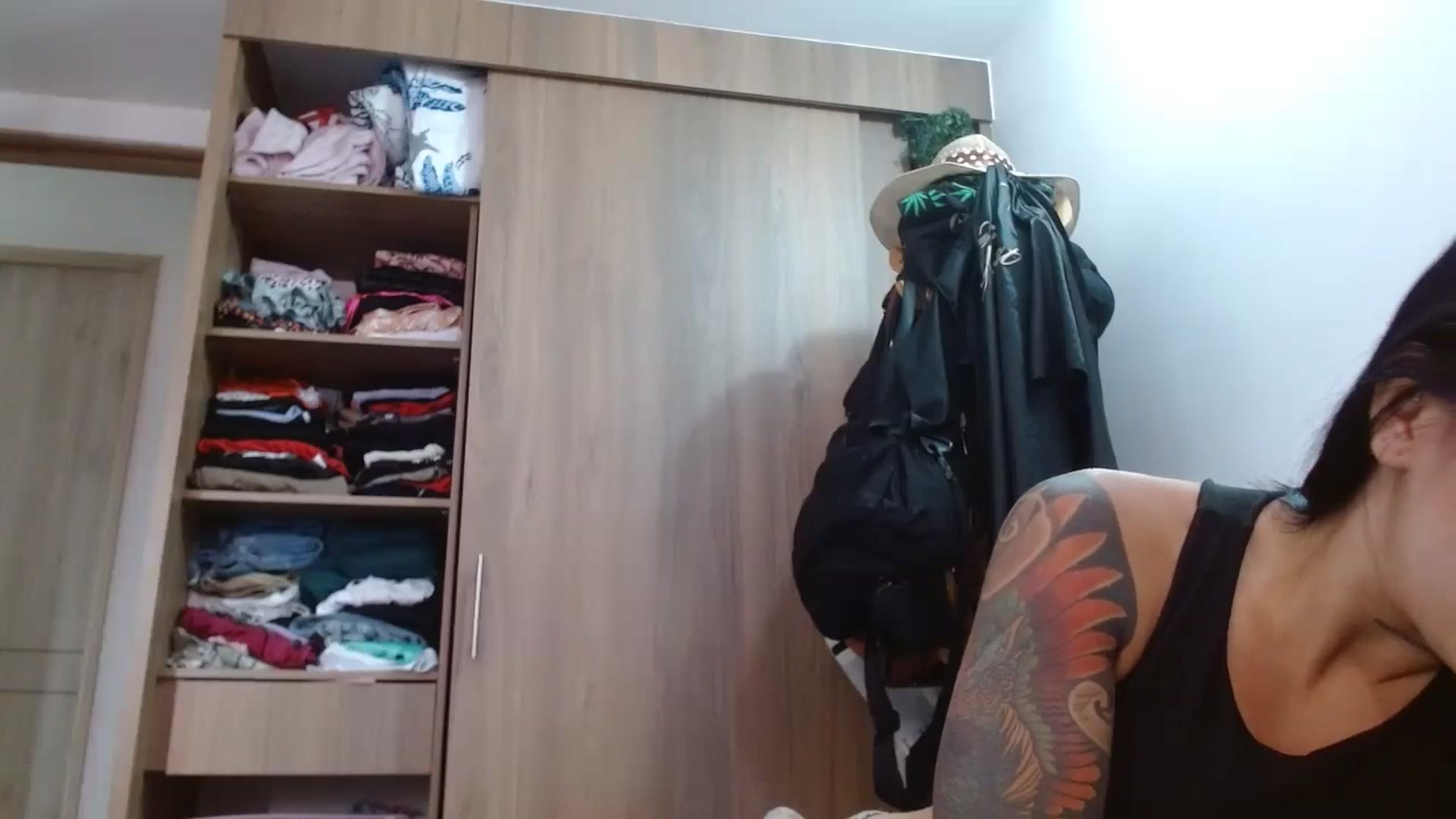 Gallery image thumbnail from yesicat's myfreecams stream on, 08/07/2024, 14:23 image 20 of 20