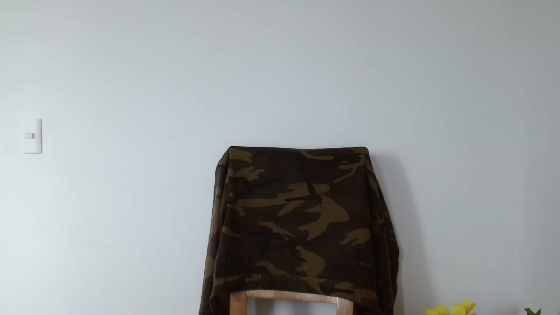 Gallery image thumbnail from yesicat's myfreecams stream on, 08/11/2024, 21:42 image 4 of 20