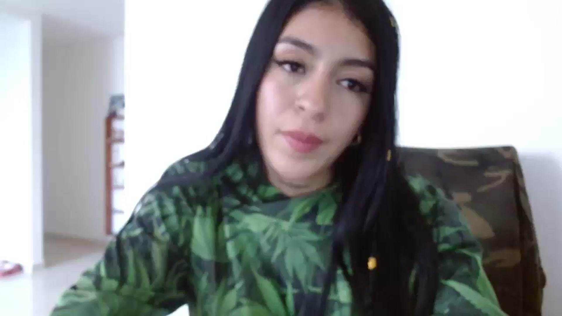 Gallery image thumbnail from yesicat's myfreecams stream on, 08/11/2024, 21:42 image 8 of 20