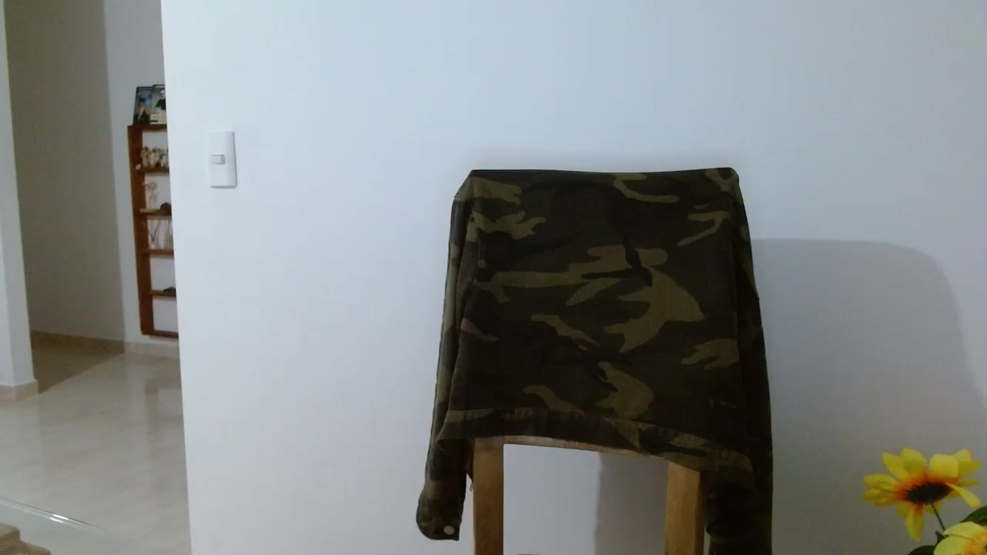 Gallery image thumbnail from yesicat's myfreecams stream on, 08/12/2024, 05:36 image 10 of 20