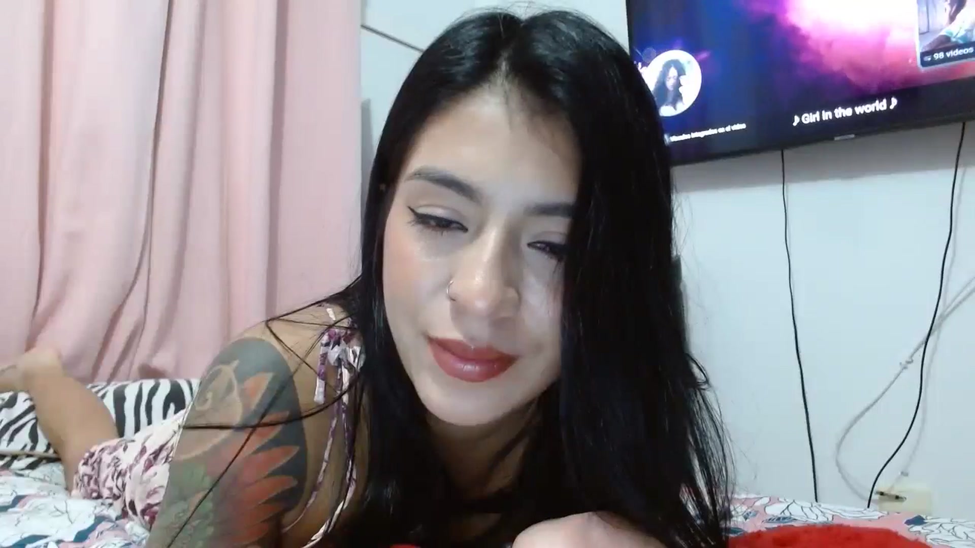 Gallery image thumbnail from yesicat's myfreecams stream on, 08/16/2024, 24:36 image 20 of 20