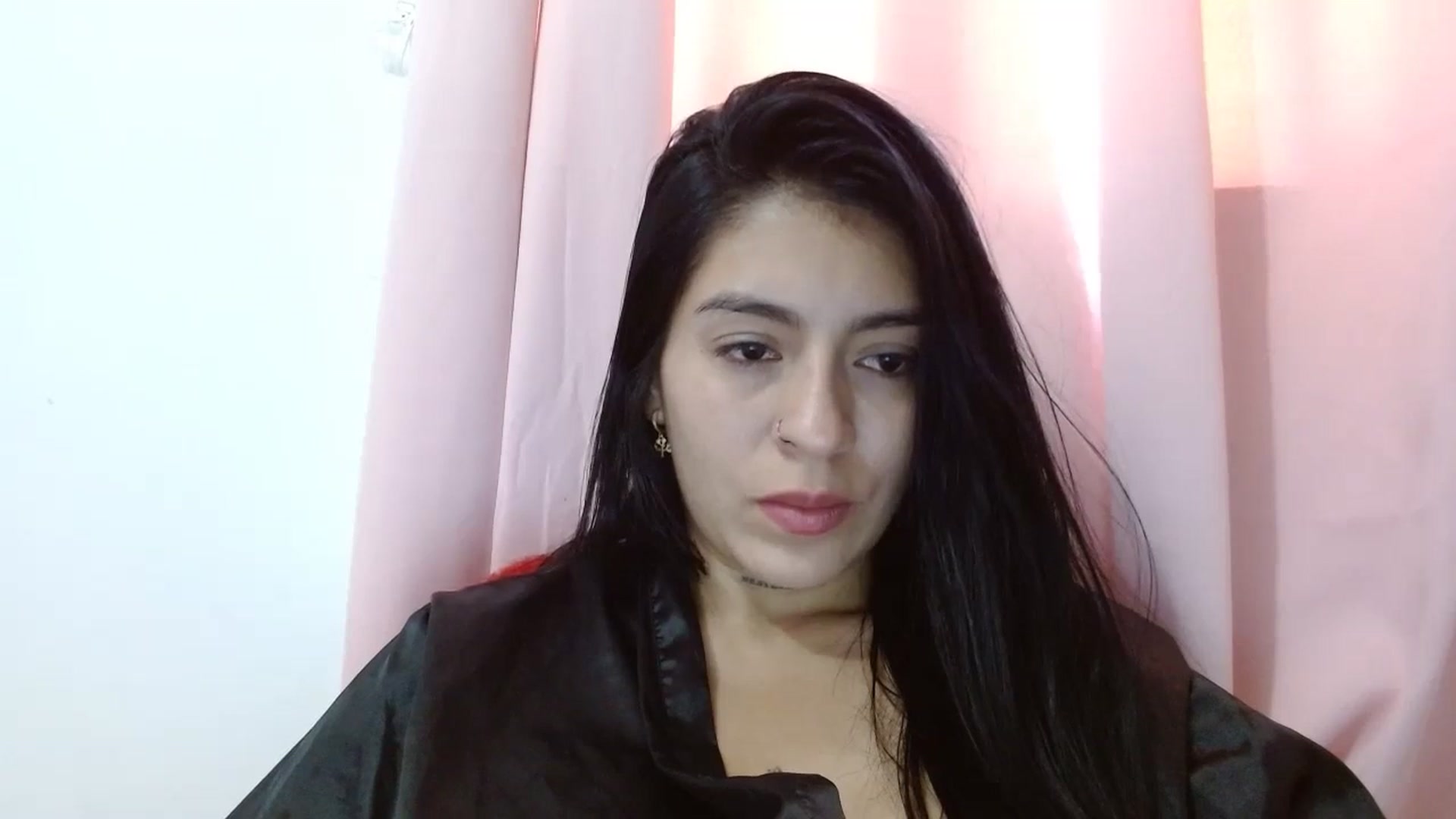 Gallery image thumbnail from yesicat's myfreecams stream on, 08/20/2024, 13:49 image 5 of 20