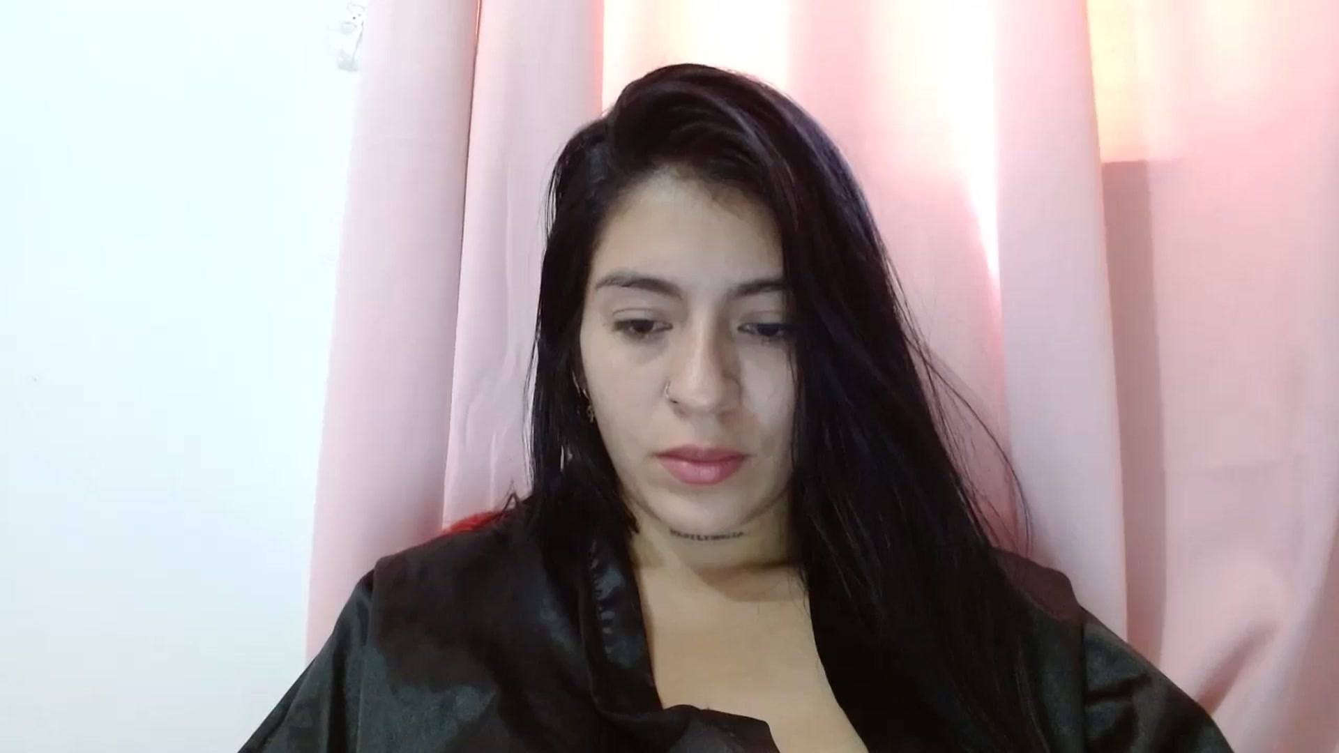 Gallery image thumbnail from yesicat's myfreecams stream on, 08/20/2024, 13:49 image 7 of 20