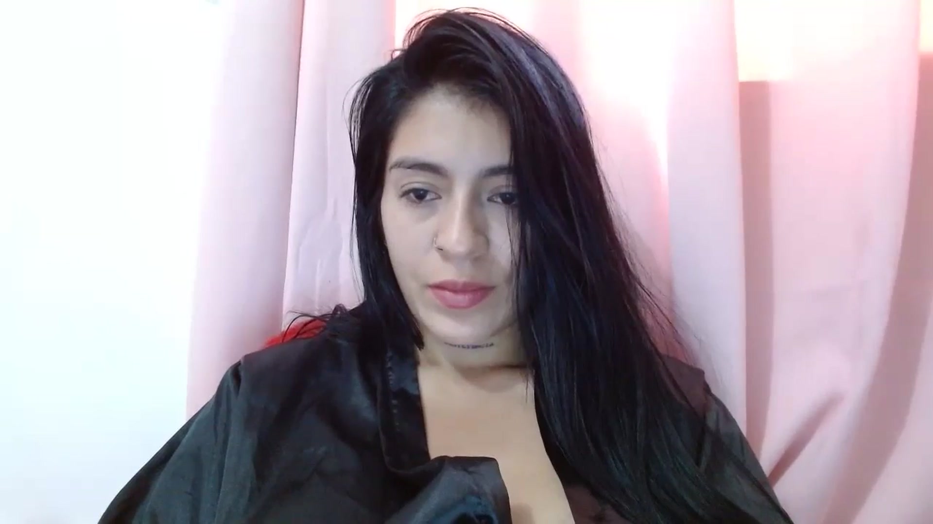 Gallery image thumbnail from yesicat's myfreecams stream on, 08/20/2024, 13:49 image 10 of 20