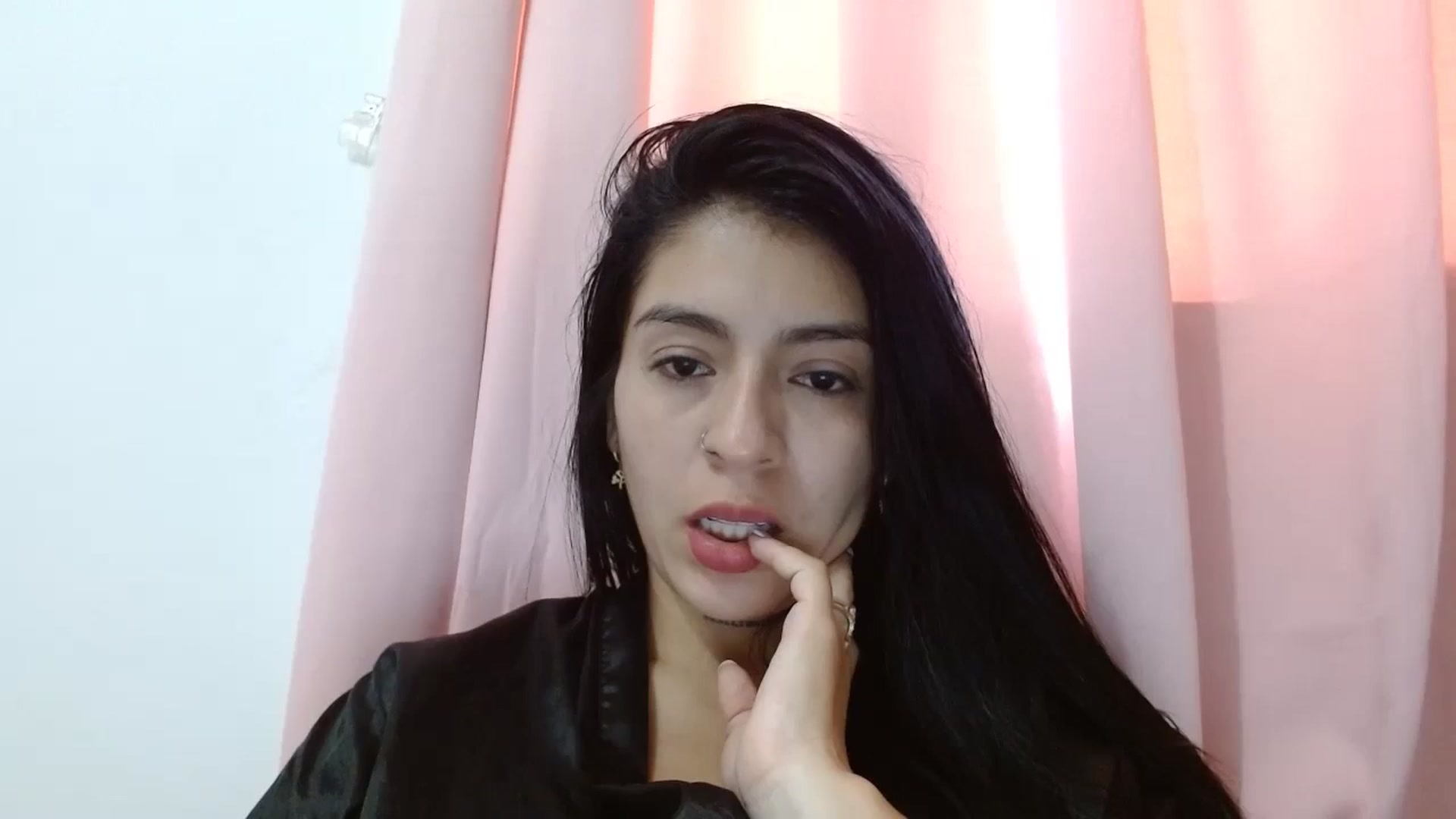 Gallery image thumbnail from yesicat's myfreecams stream on, 08/20/2024, 13:49 image 1 of 20