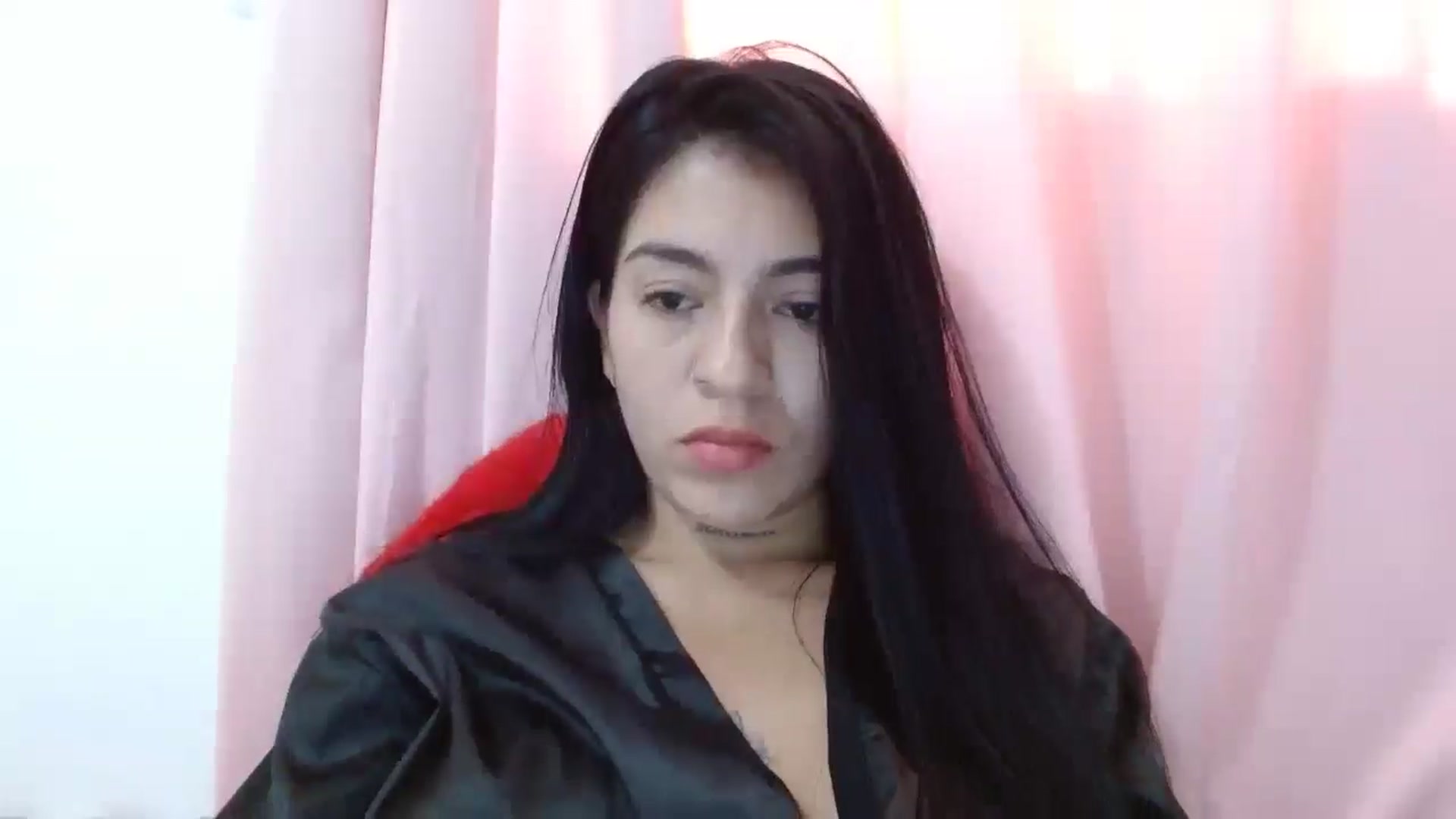 Gallery image thumbnail from yesicat's myfreecams stream on, 08/20/2024, 16:30 image 18 of 20