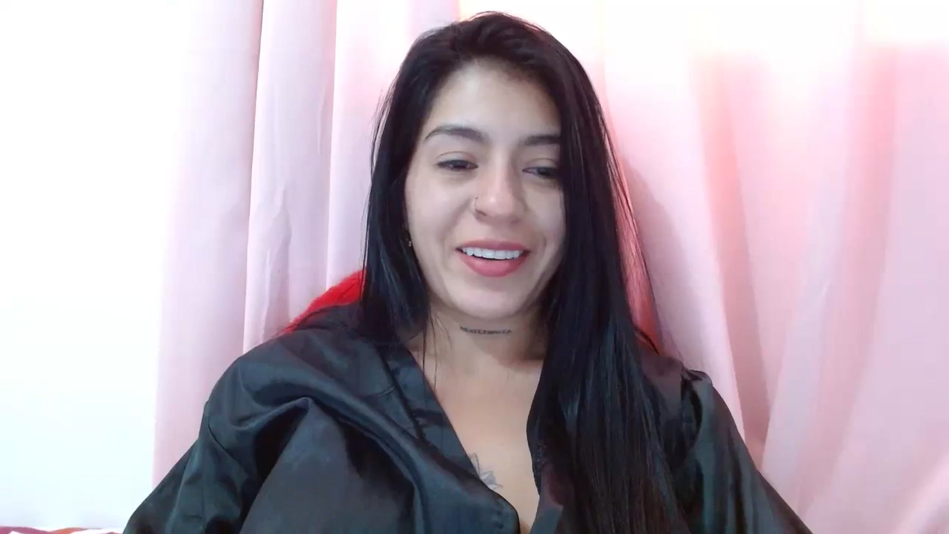 Gallery image thumbnail from yesicat's myfreecams stream on, 08/20/2024, 16:30 image 4 of 20