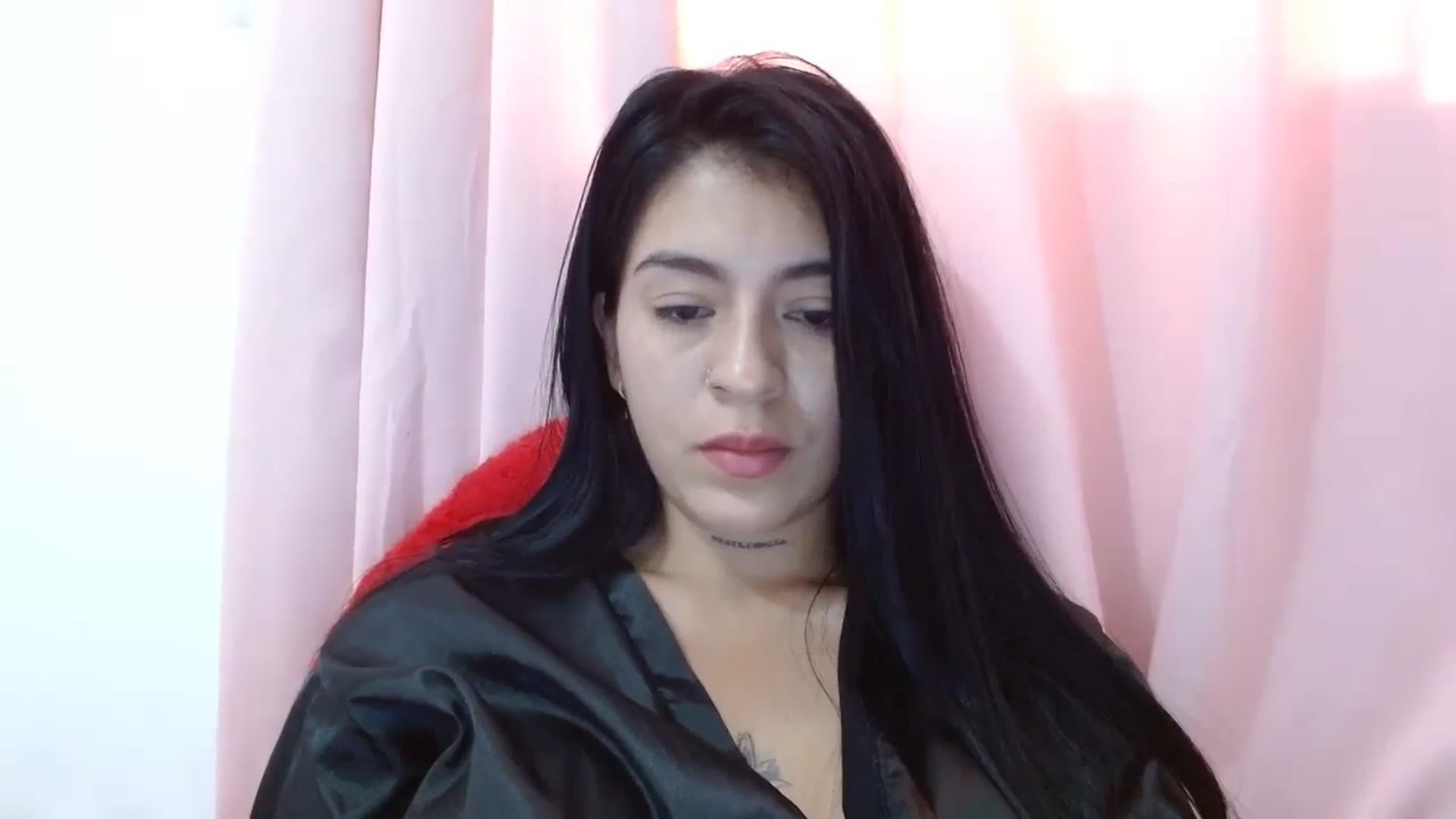 Gallery image thumbnail from yesicat's myfreecams stream on, 08/20/2024, 16:30 image 20 of 20