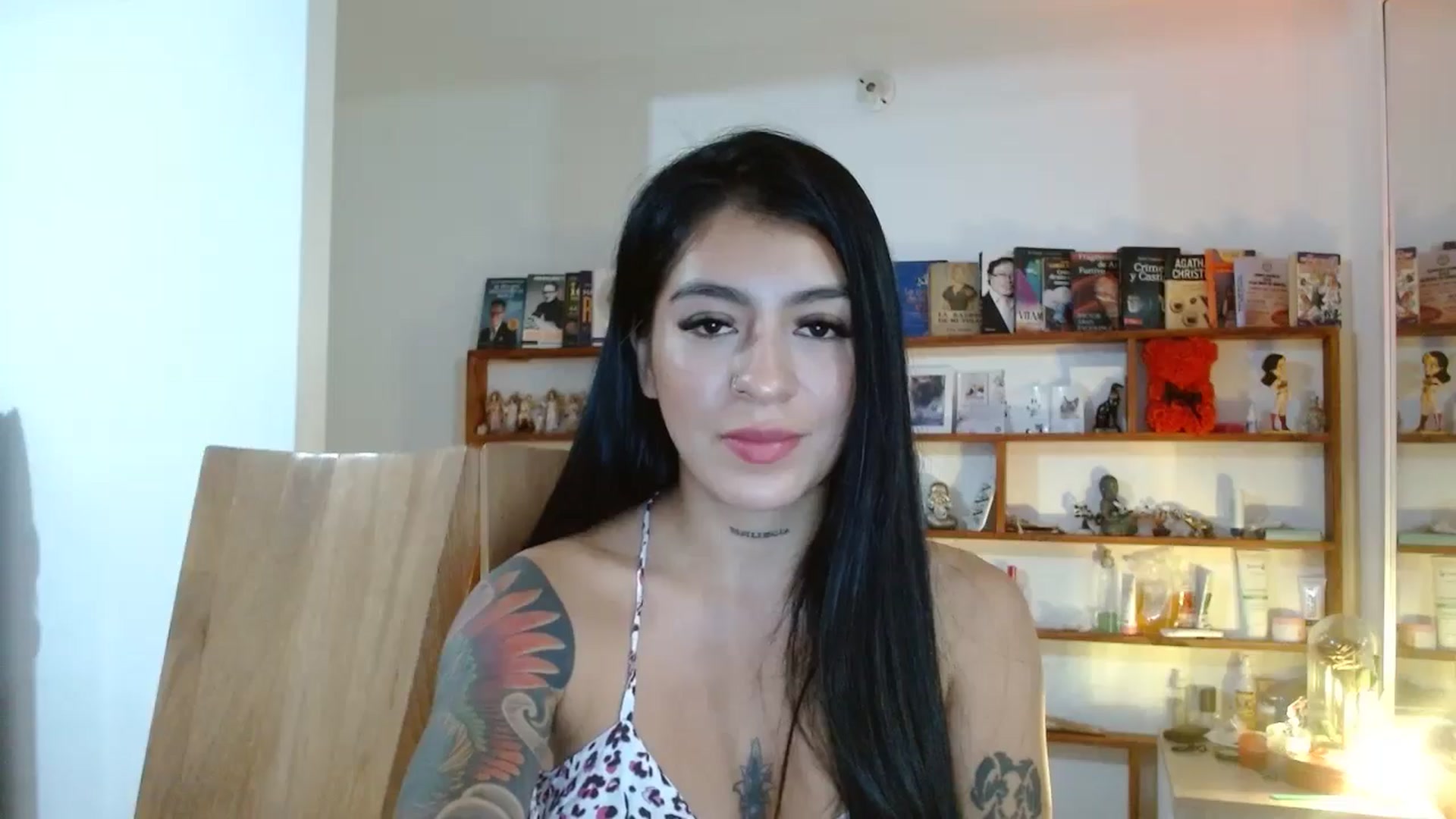Gallery image thumbnail from yesicat's myfreecams stream on, 10/10/2024, 01:52 image 2 of 20