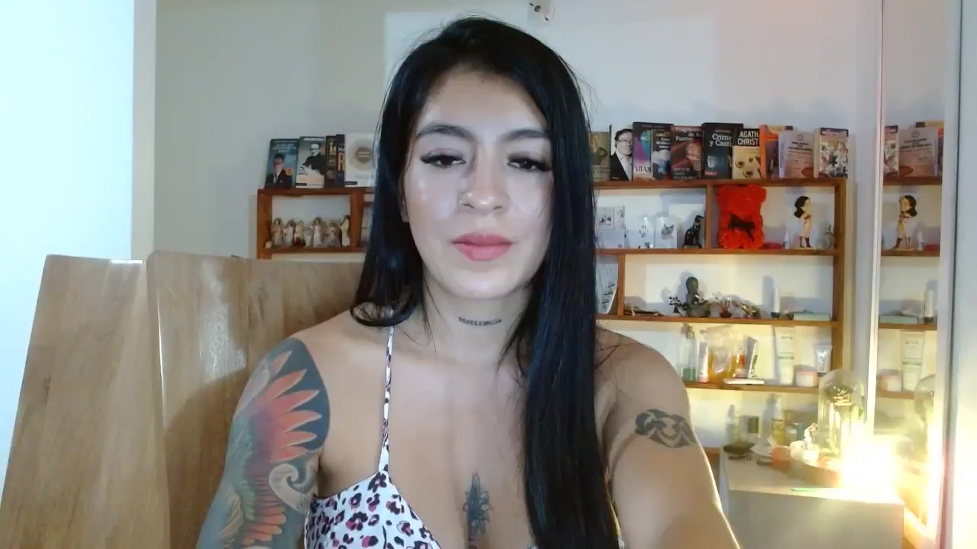 Gallery image thumbnail from yesicat's myfreecams stream on, 10/10/2024, 01:52 image 11 of 20