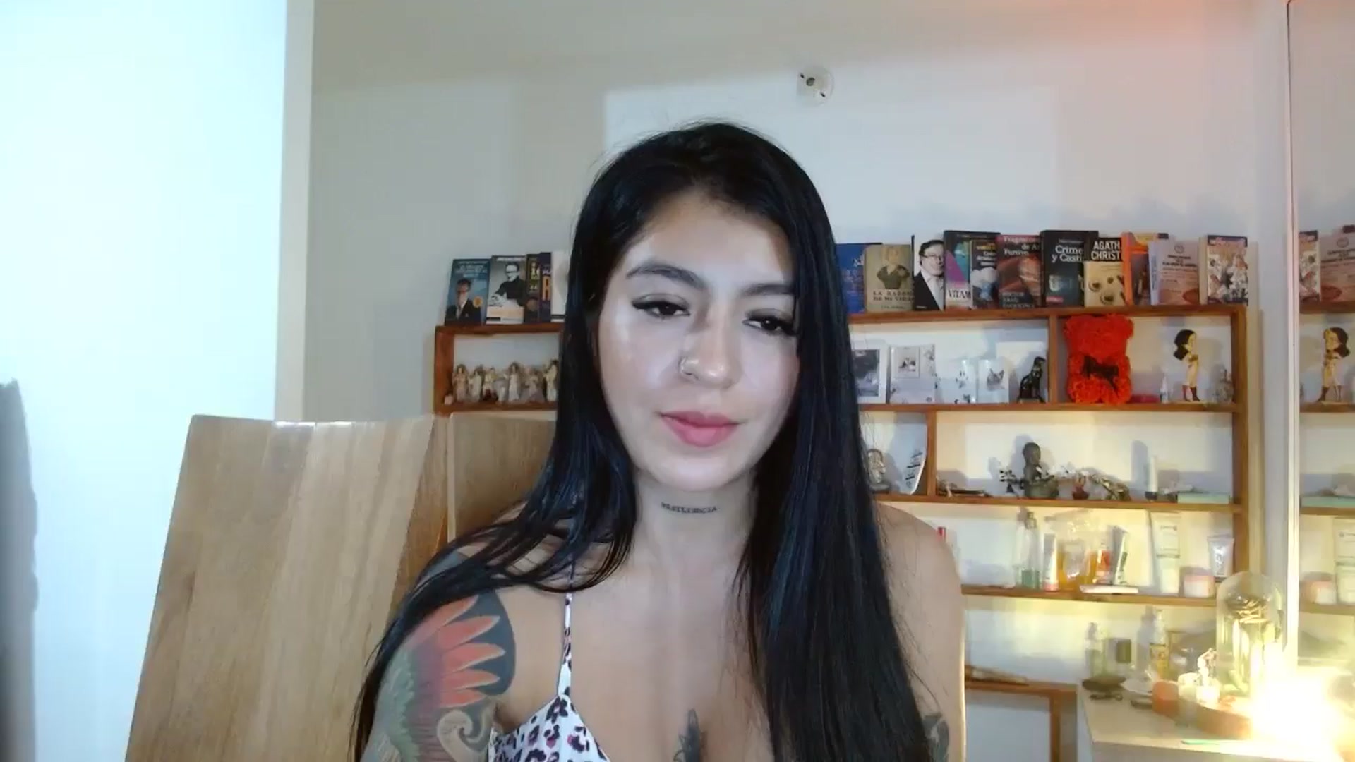 Gallery image thumbnail from yesicat's myfreecams stream on, 10/10/2024, 01:52 image 3 of 20